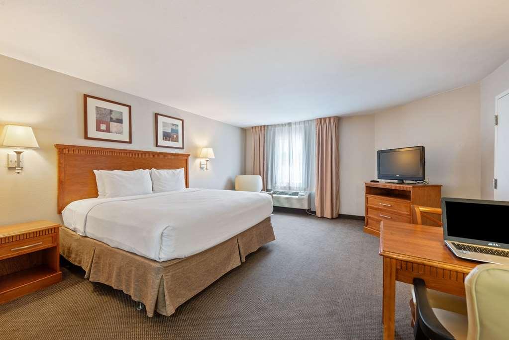 Extended America - - North Hotel