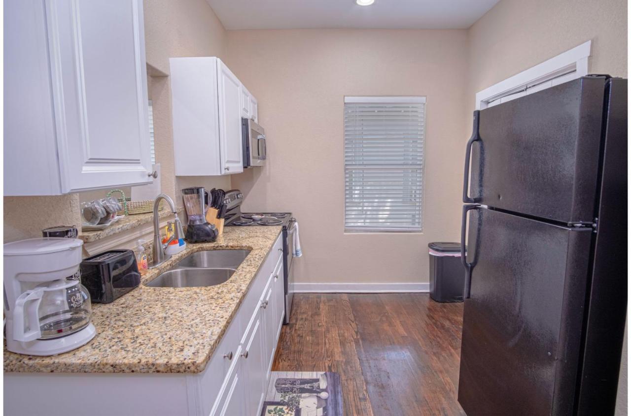 Fabulous Newly Renovated 1br1ba Near Downtown Apartment San Antonio
