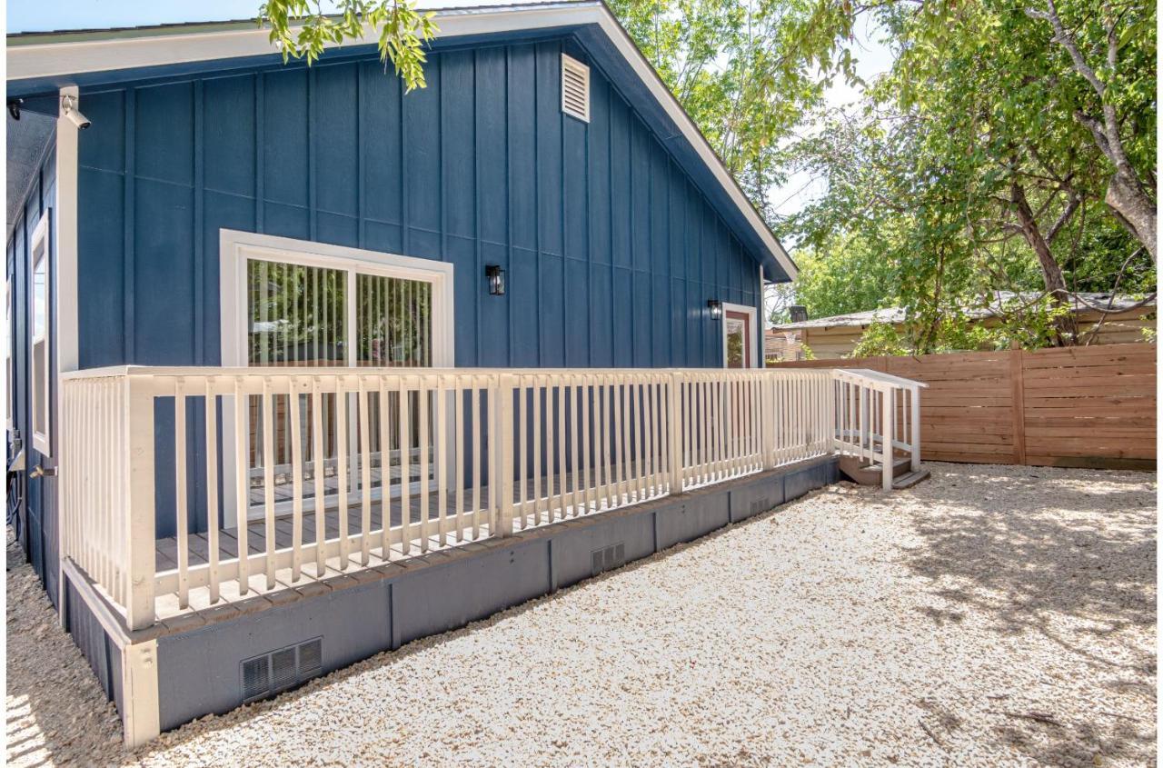 Beautiful Fenced 3br 2ba Near Exciting Downtown