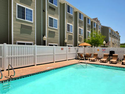 Hotel Super 8 By Wyndham Airport North San Antonio