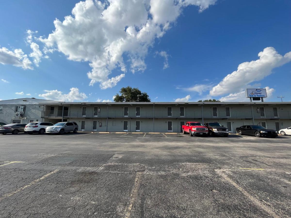 Motel Mid Towne &