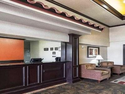 Surestay By Western North Hotel 3*