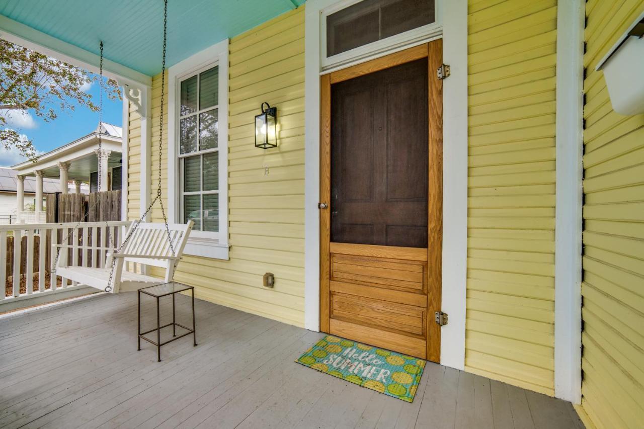 Downtown Historic 2bdrm, Walk To Riverwalk, Alamo; Beautifully Renovated! Holiday home *