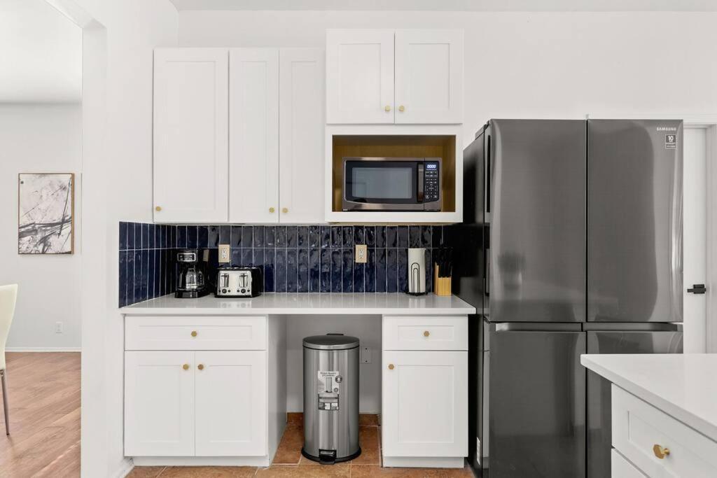 Holiday home 5 Bedrooms With Chefs Kitchen 2 Masters And Game Lounge