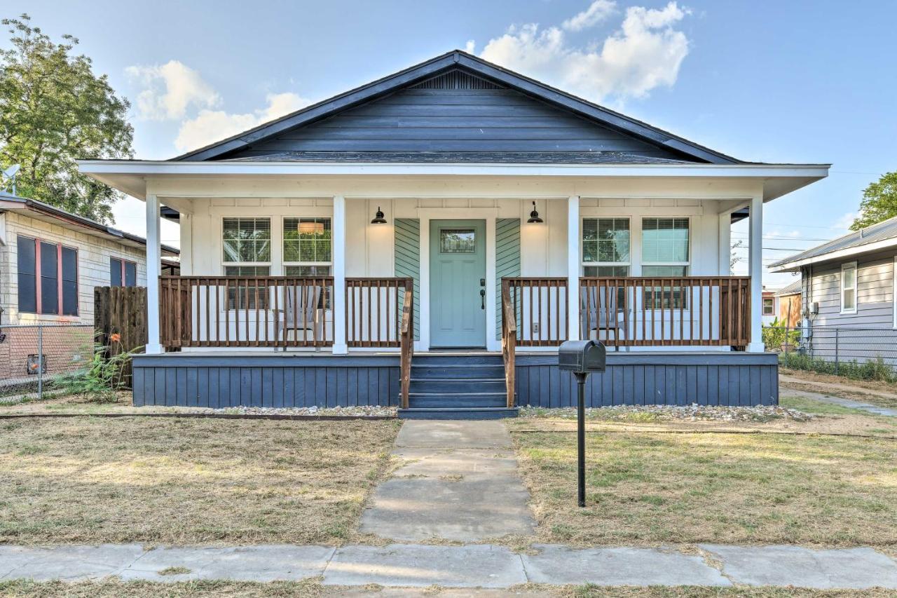Charming About 4 Mi To Downtown Holiday home San Antonio