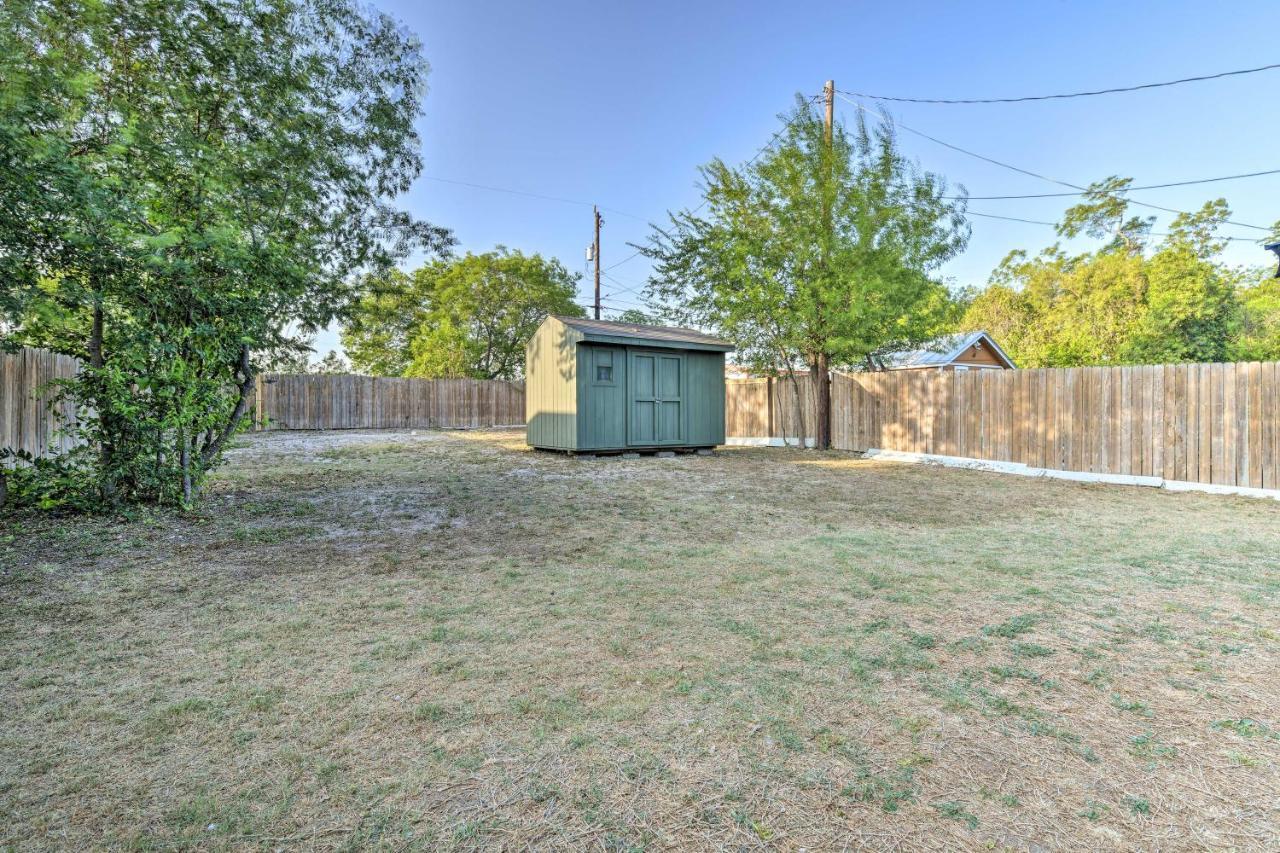 Charming About 4 Mi To Downtown San Antonio