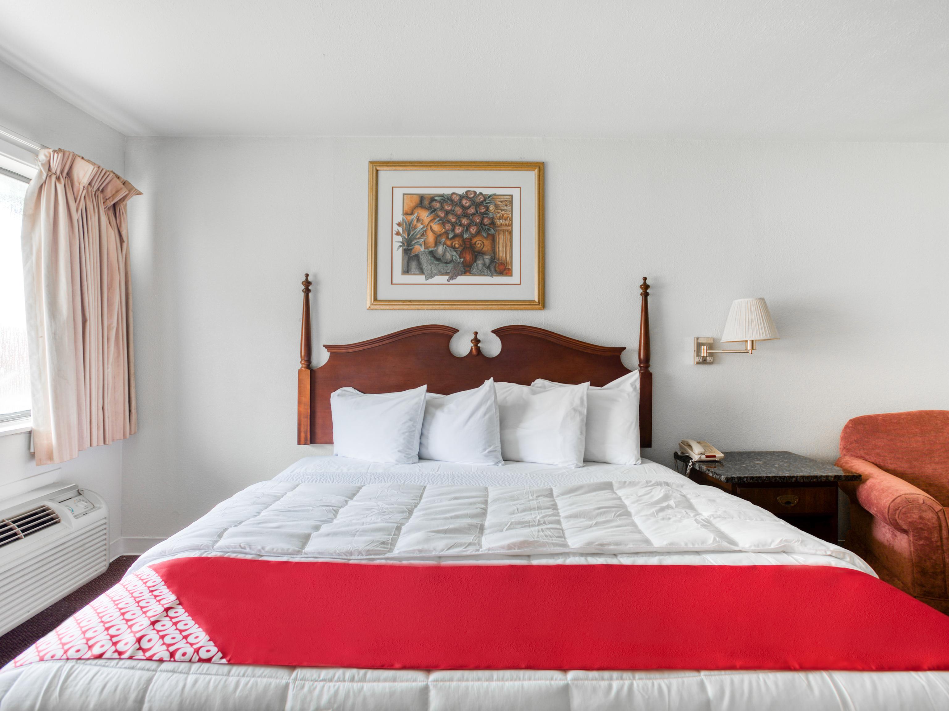 Hotel Oyo East San Antonio