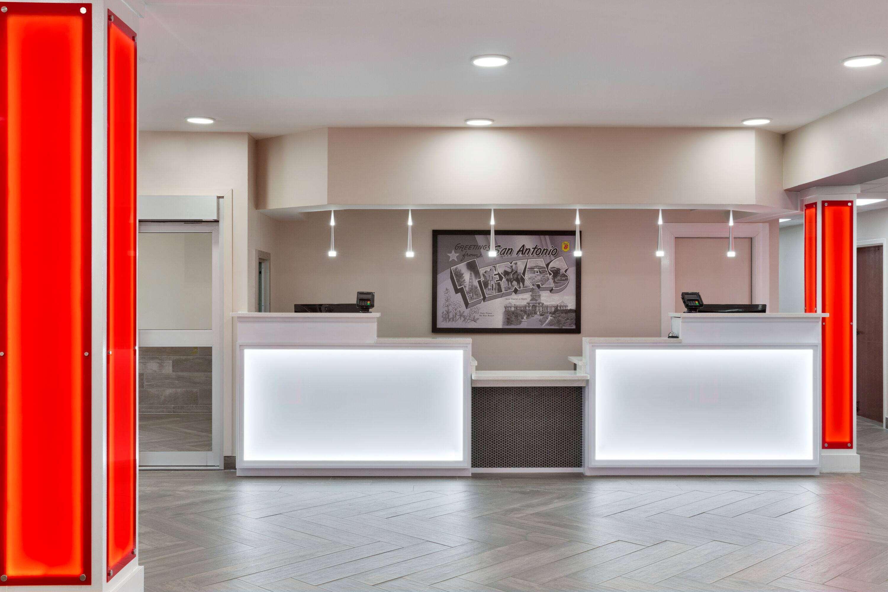 Super 8 By Wyndham Airport North San Antonio