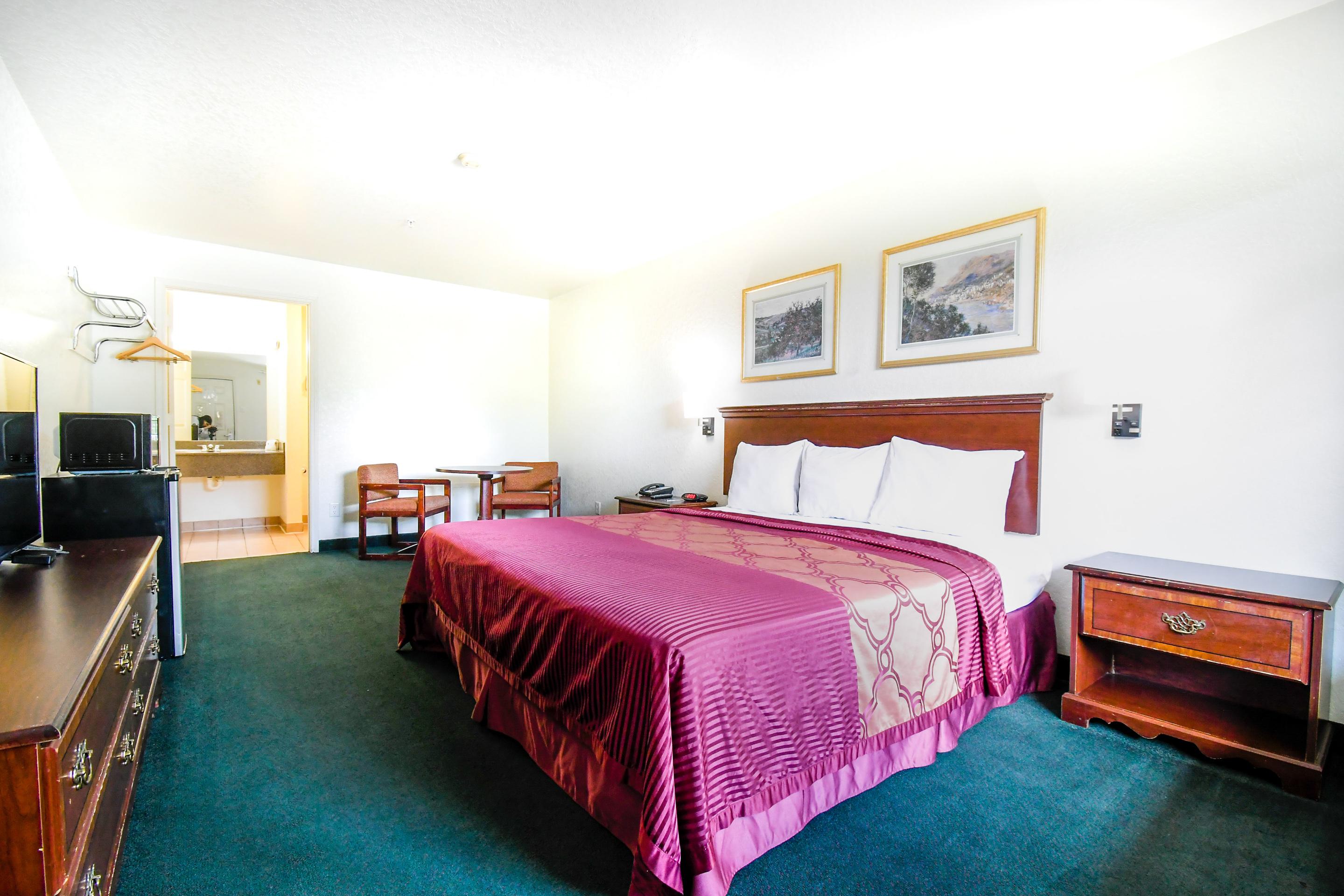 Oyo & Medical Center Hotel 2*