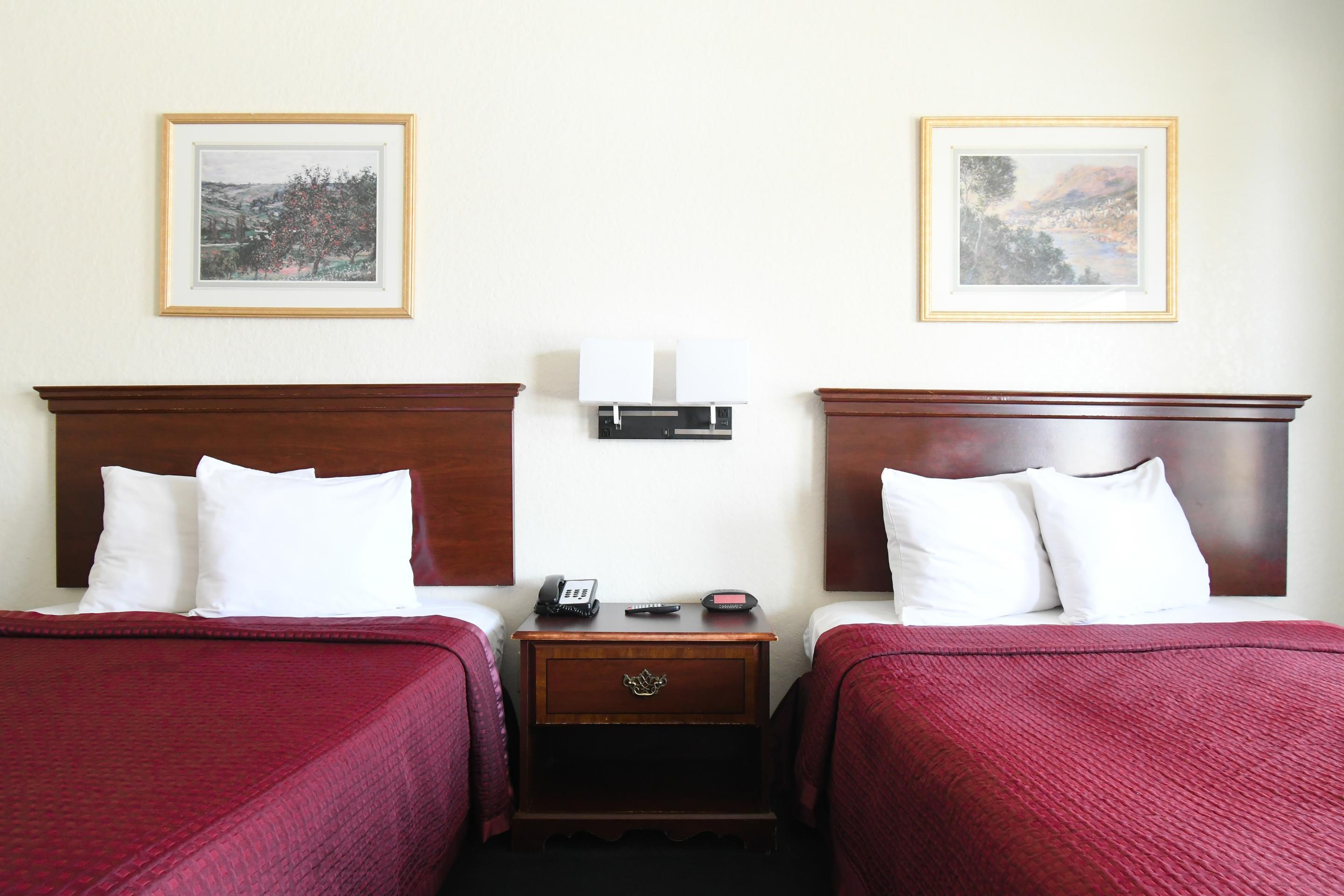 Oyo & Medical Center Hotel 2*
