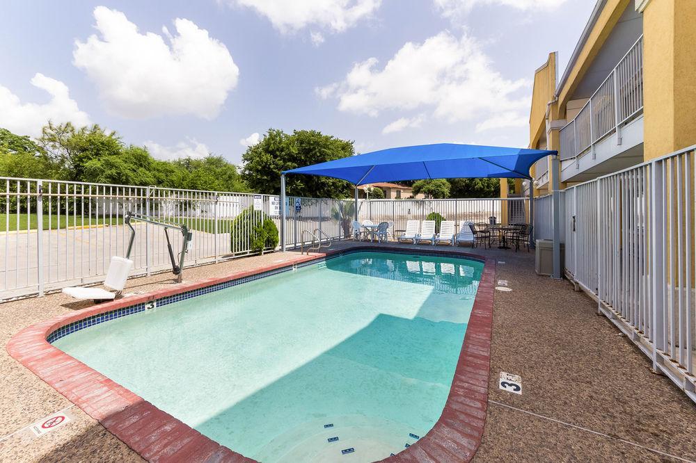 Hotel Econo & Downtown Northeast Near Fort Sam Houston San Antonio