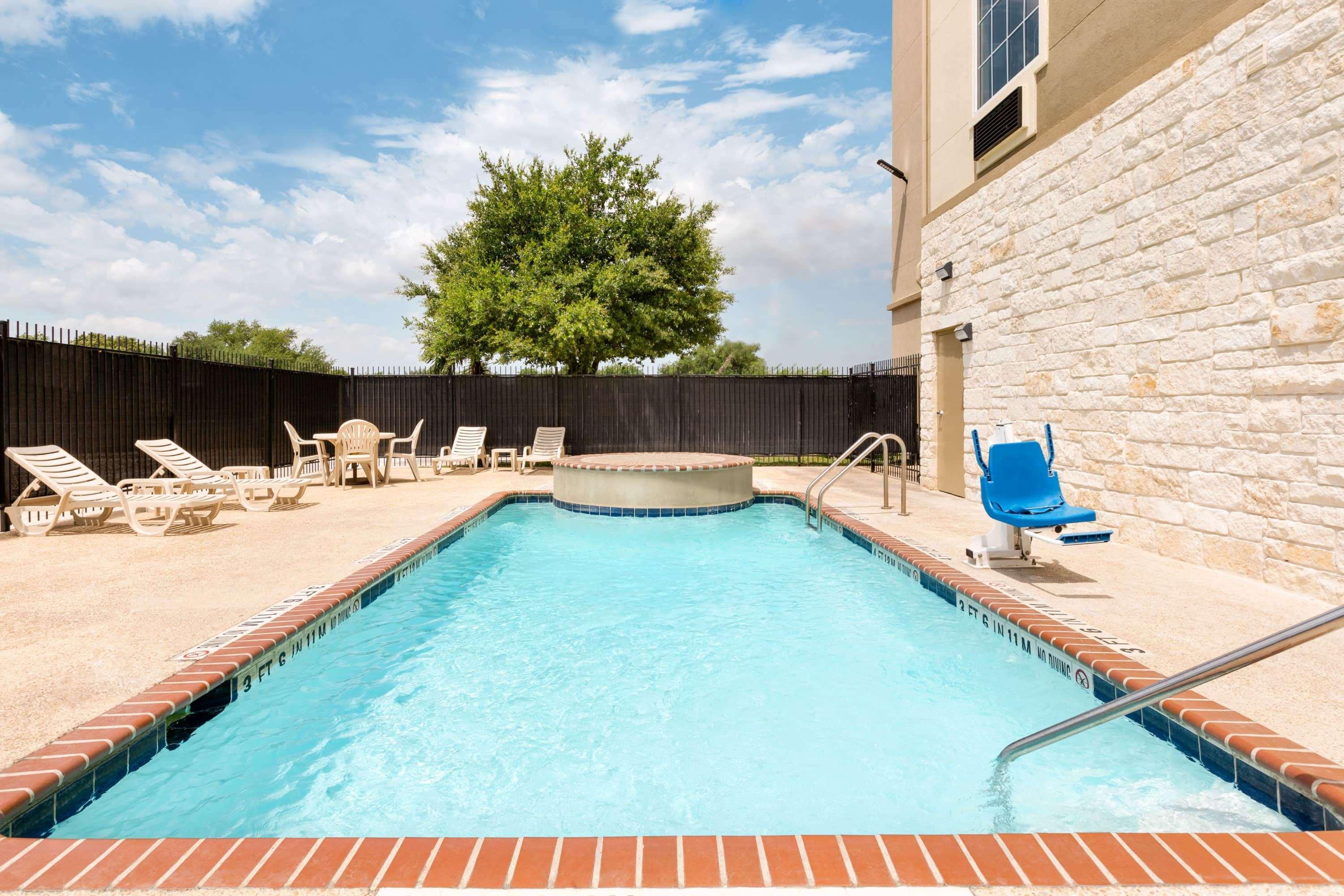 6 - East San Antonio