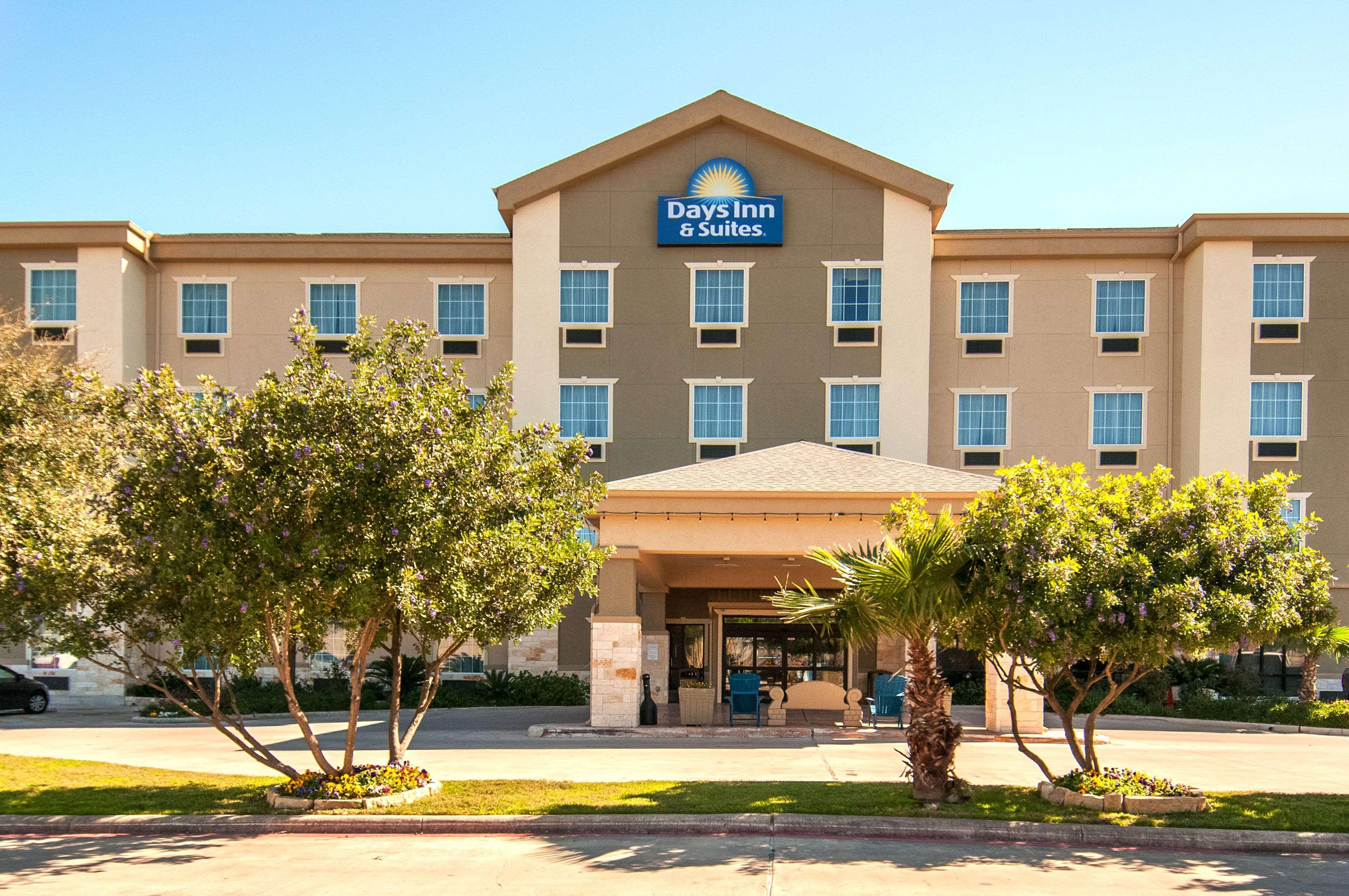 6 - East Hotel San Antonio