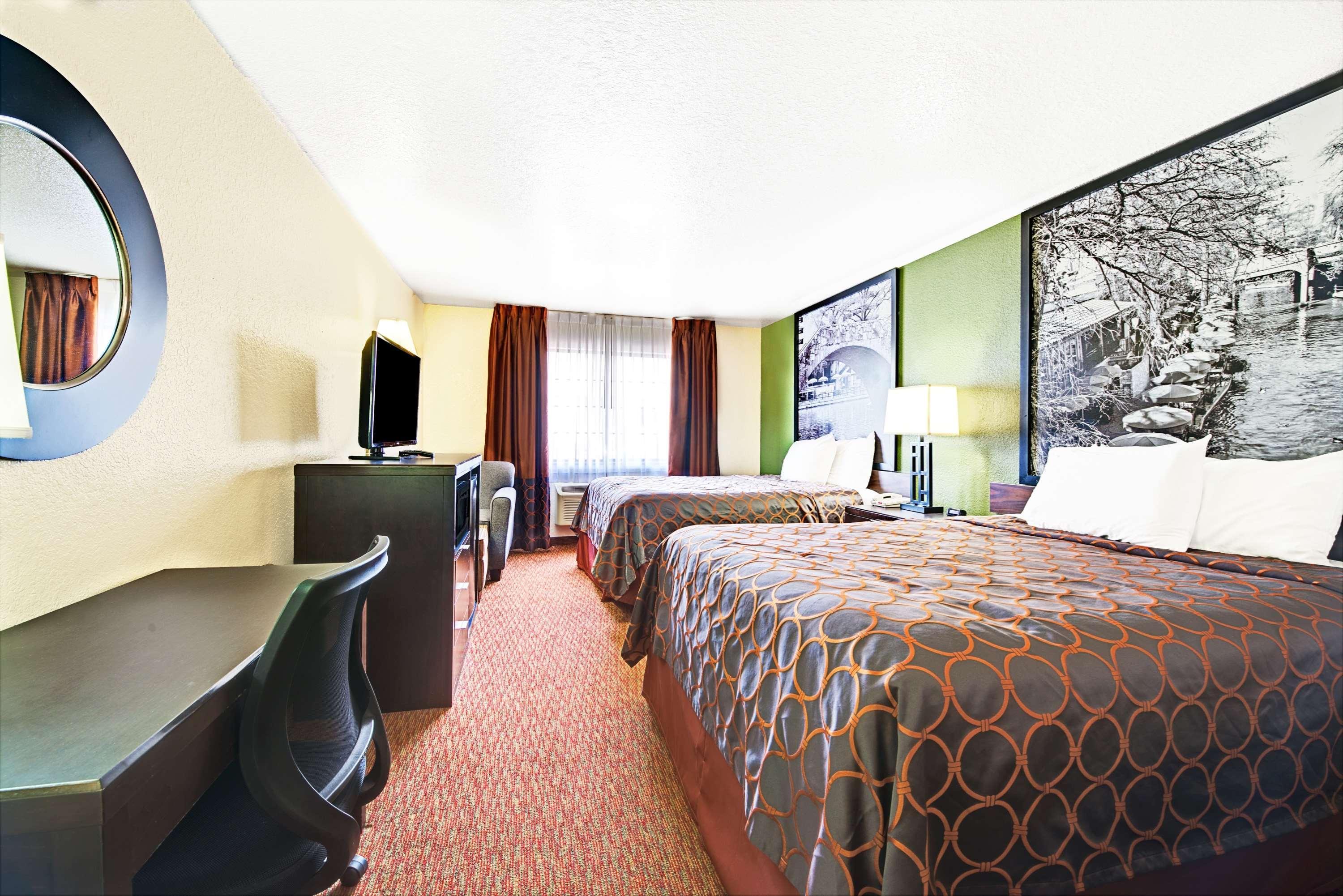 Surestay Plus By Best Western Airport Hotel 3*