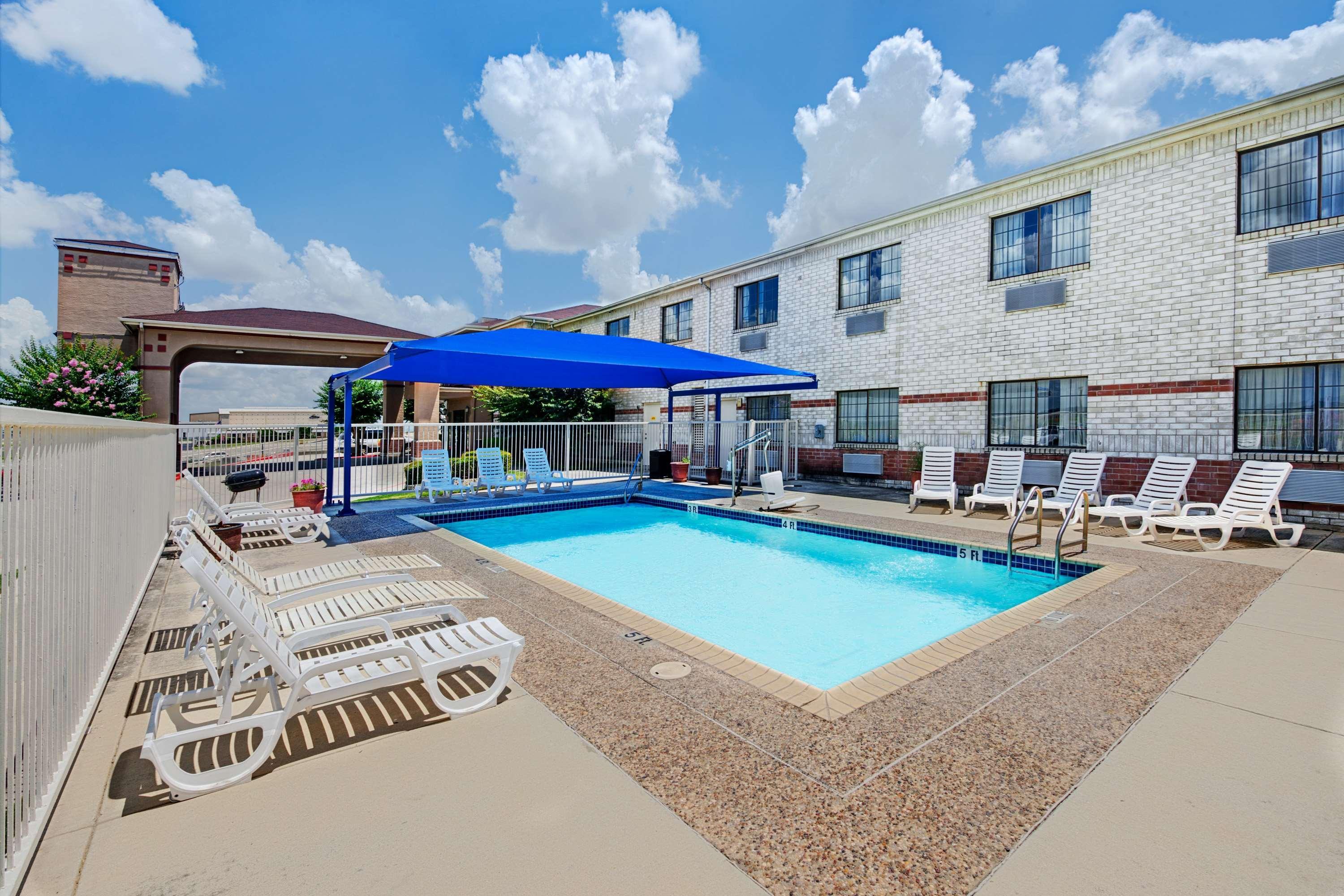 Surestay Plus By Best Western Airport San Antonio