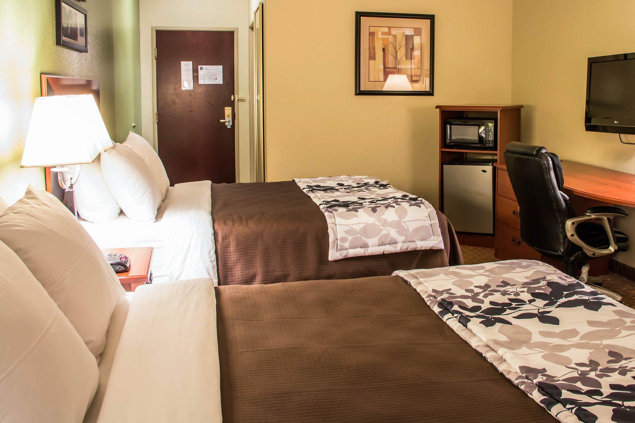 Sleep & At Six Flags Hotel San Antonio