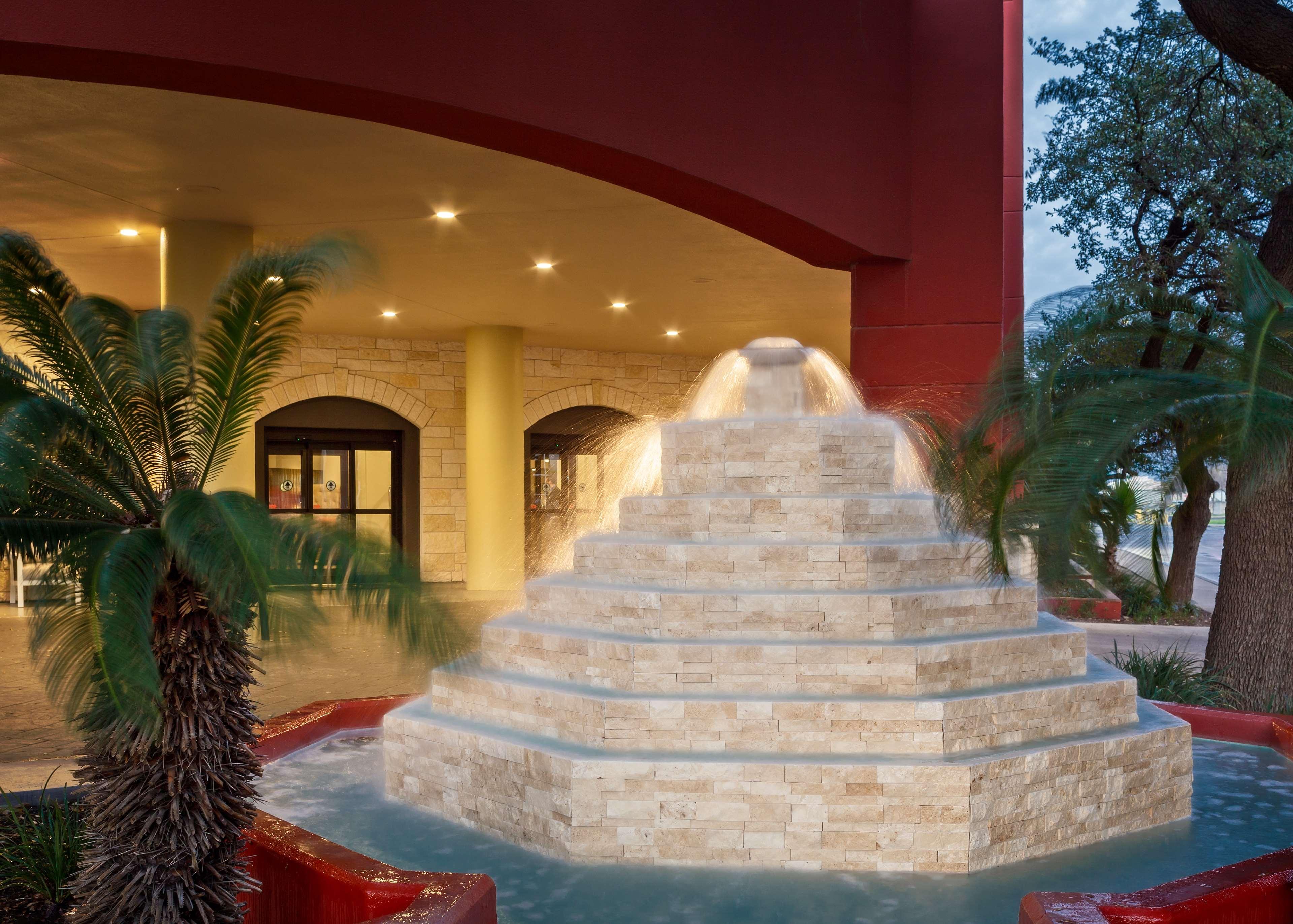 Doubletree By Hilton Downtown