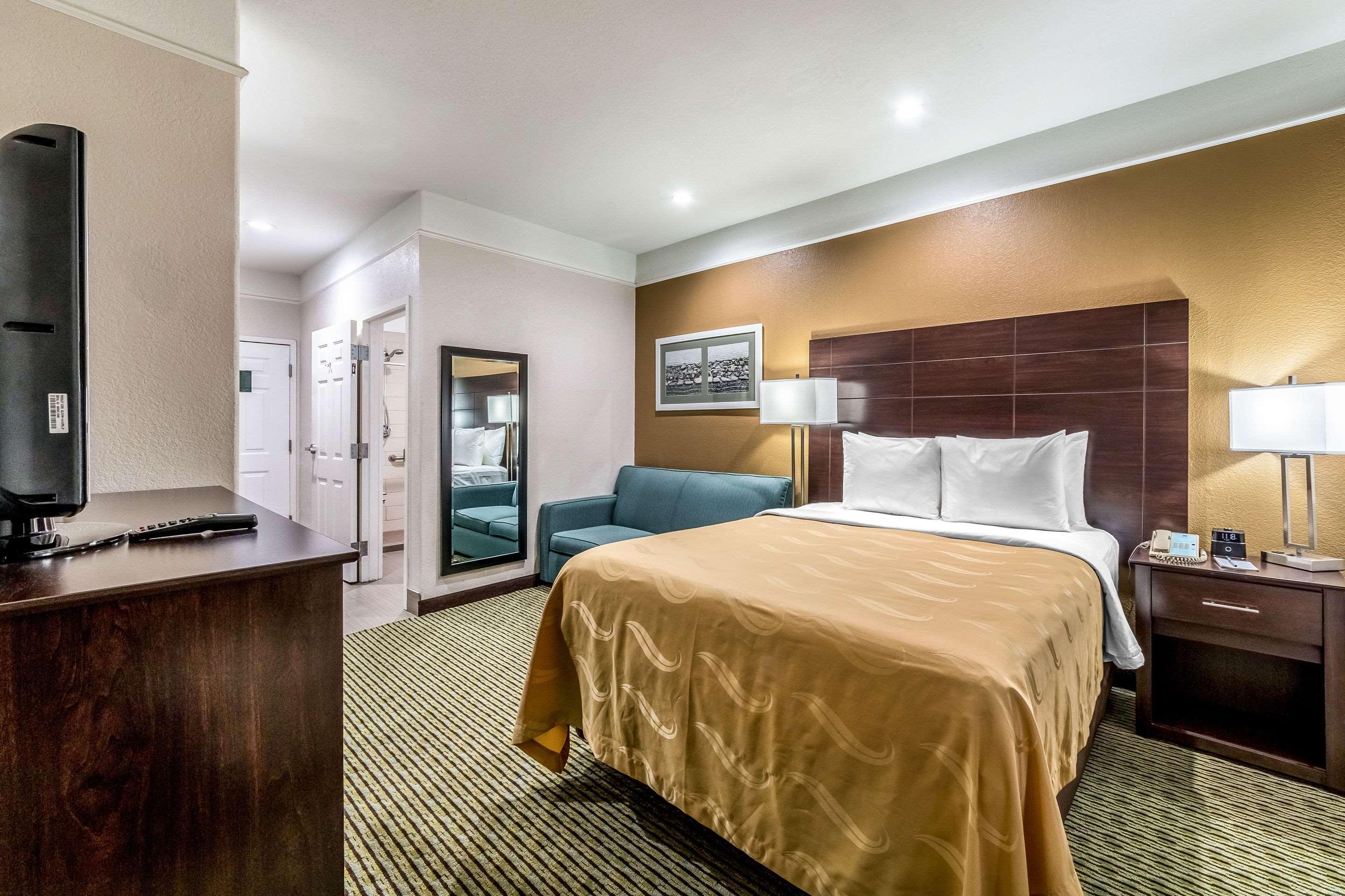 Hotel Quality & Seaworld North 3*