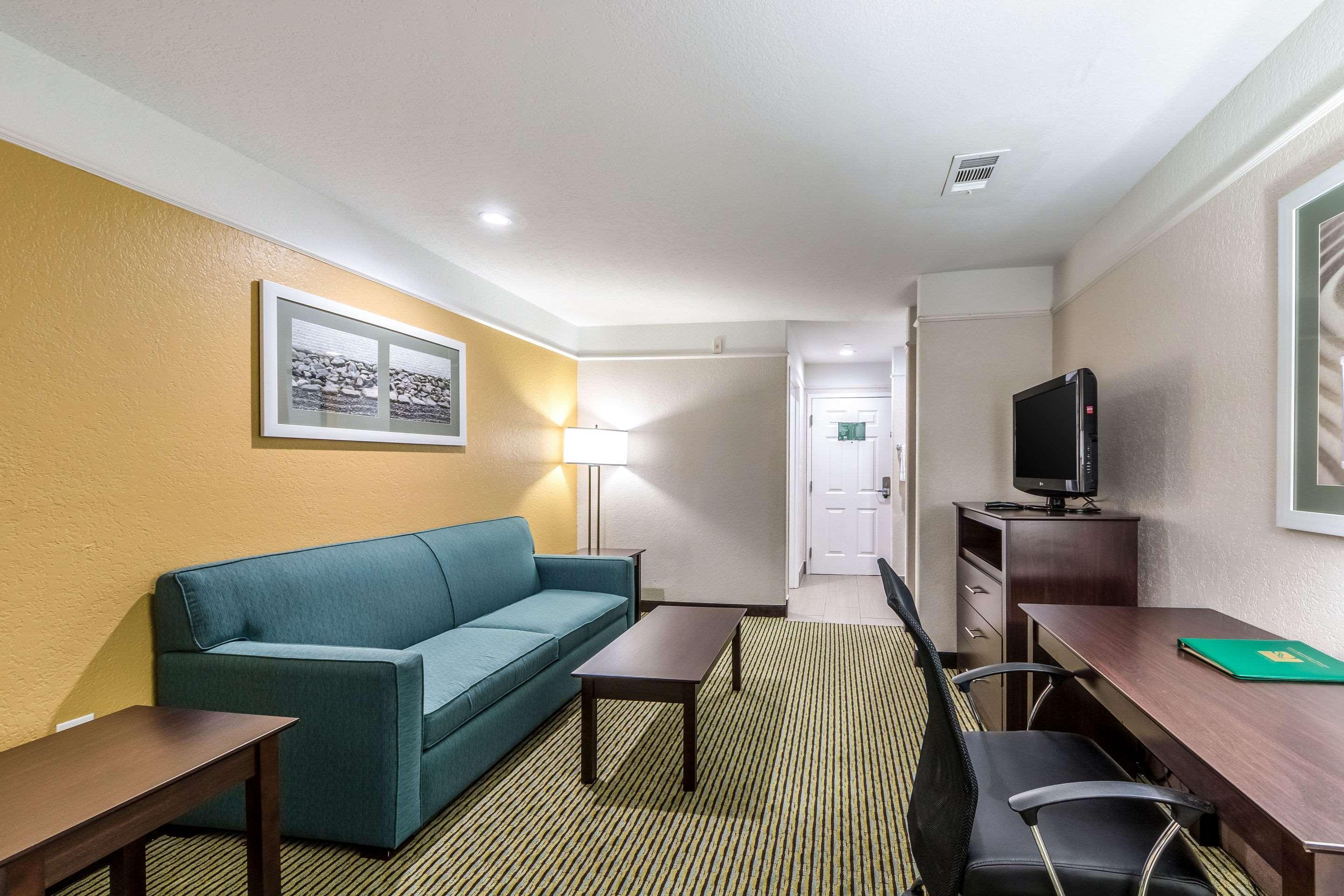 Hotel Quality & Seaworld North 3*
