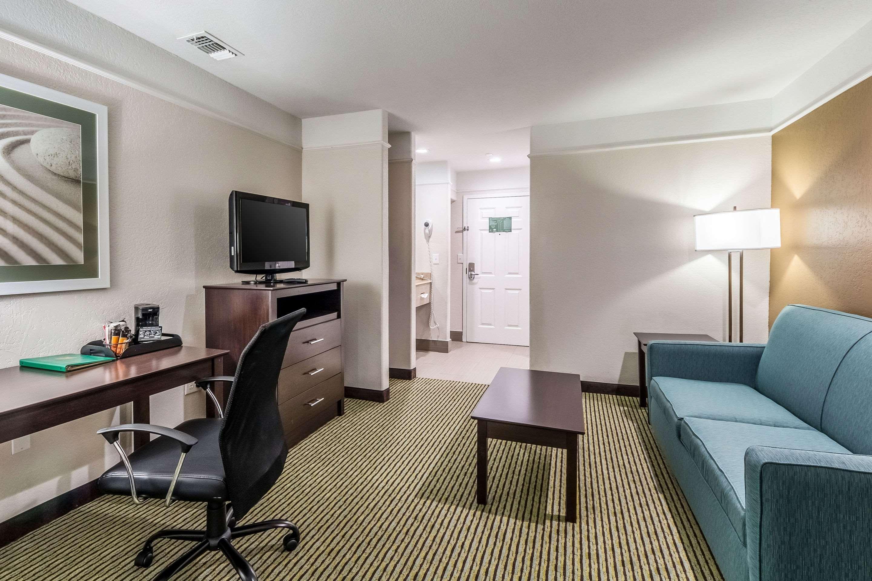 Quality & Seaworld North 3* San Antonio