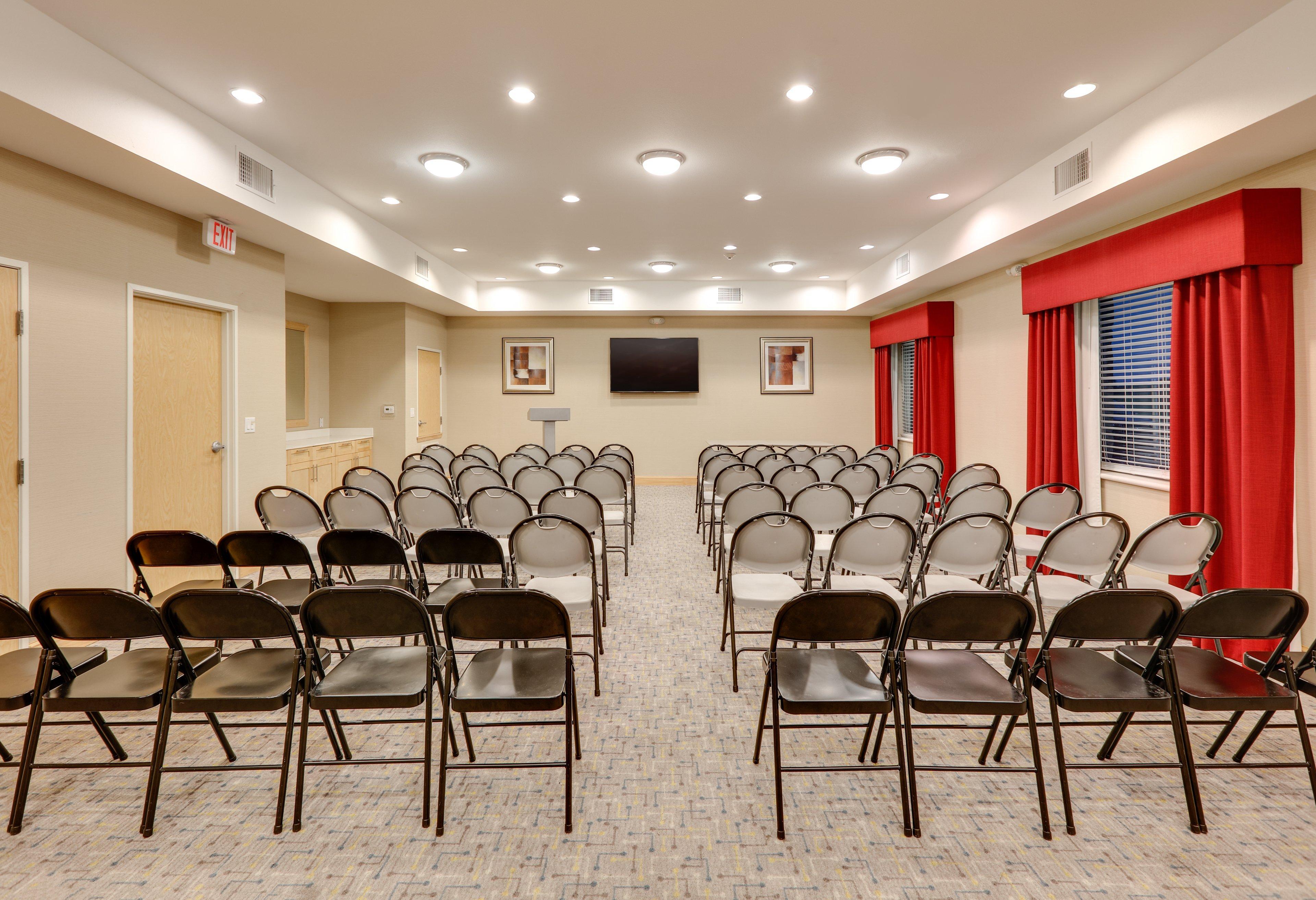 Express & Brooks Base By Ihg Hotel 3*