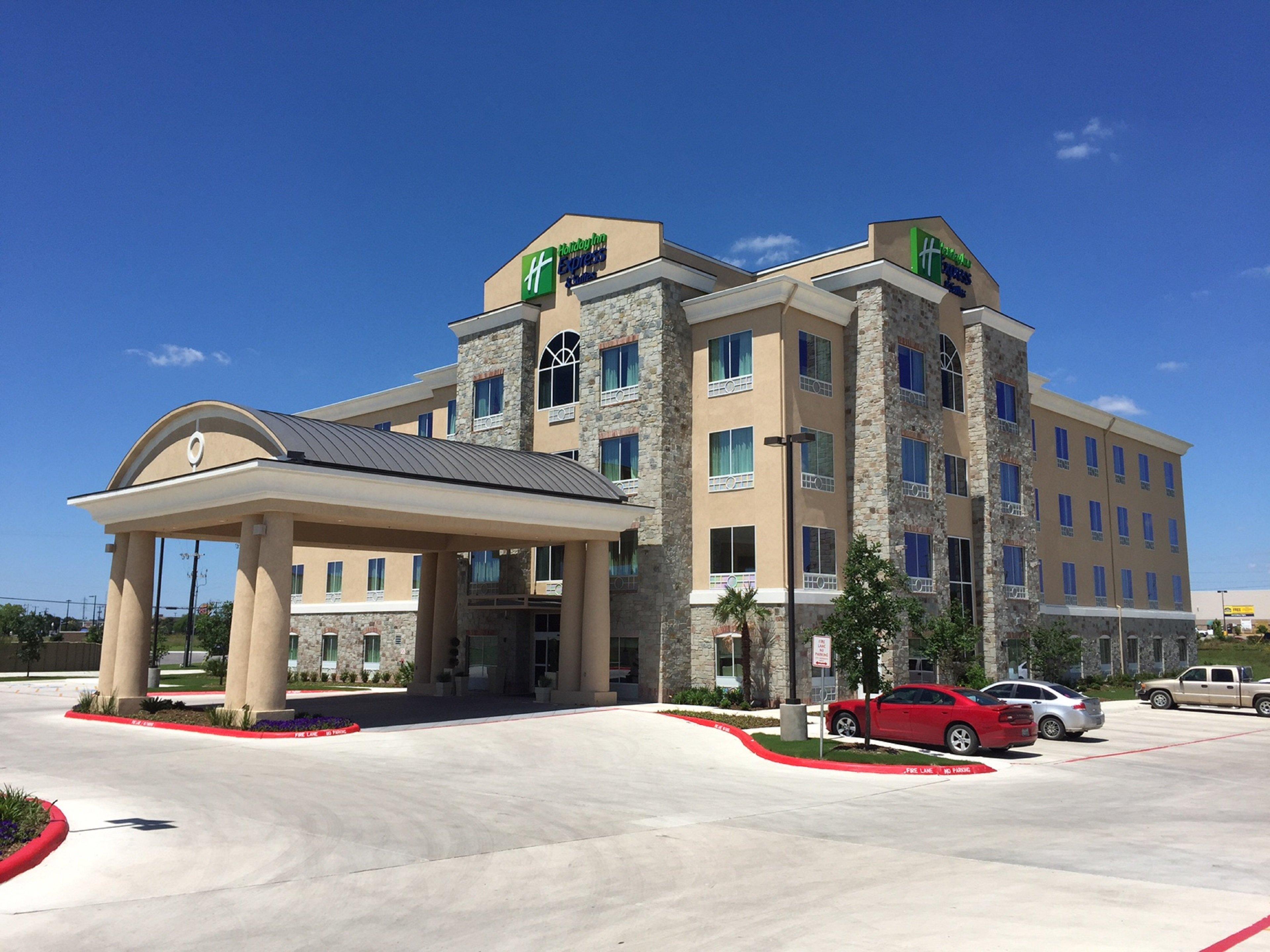 Hotel Express & Brooks Base By Ihg