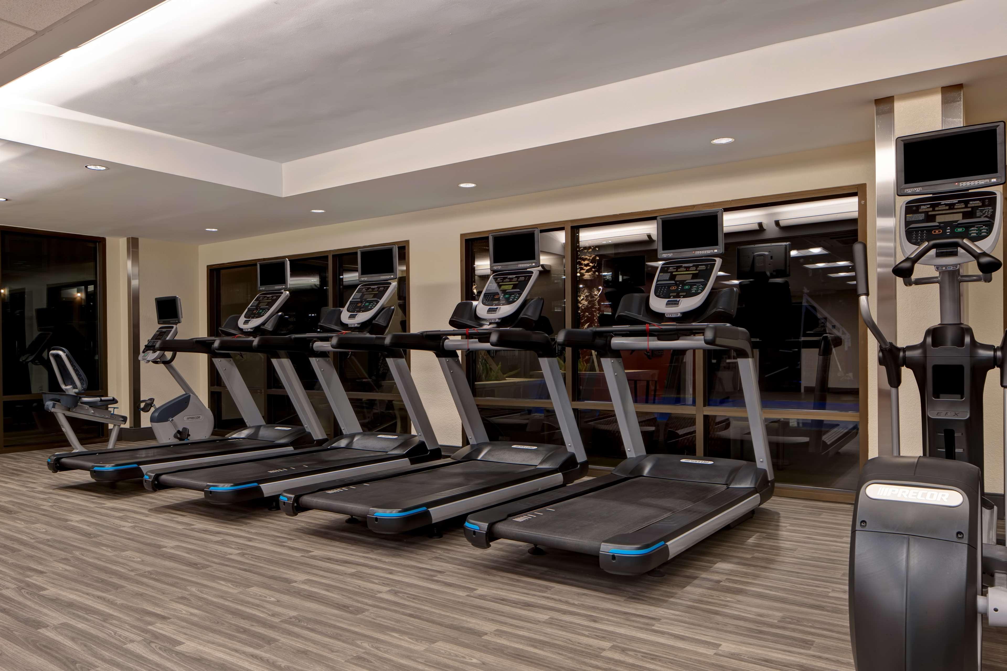 Hotel Home2 By Hilton On The Riverwalk 3*