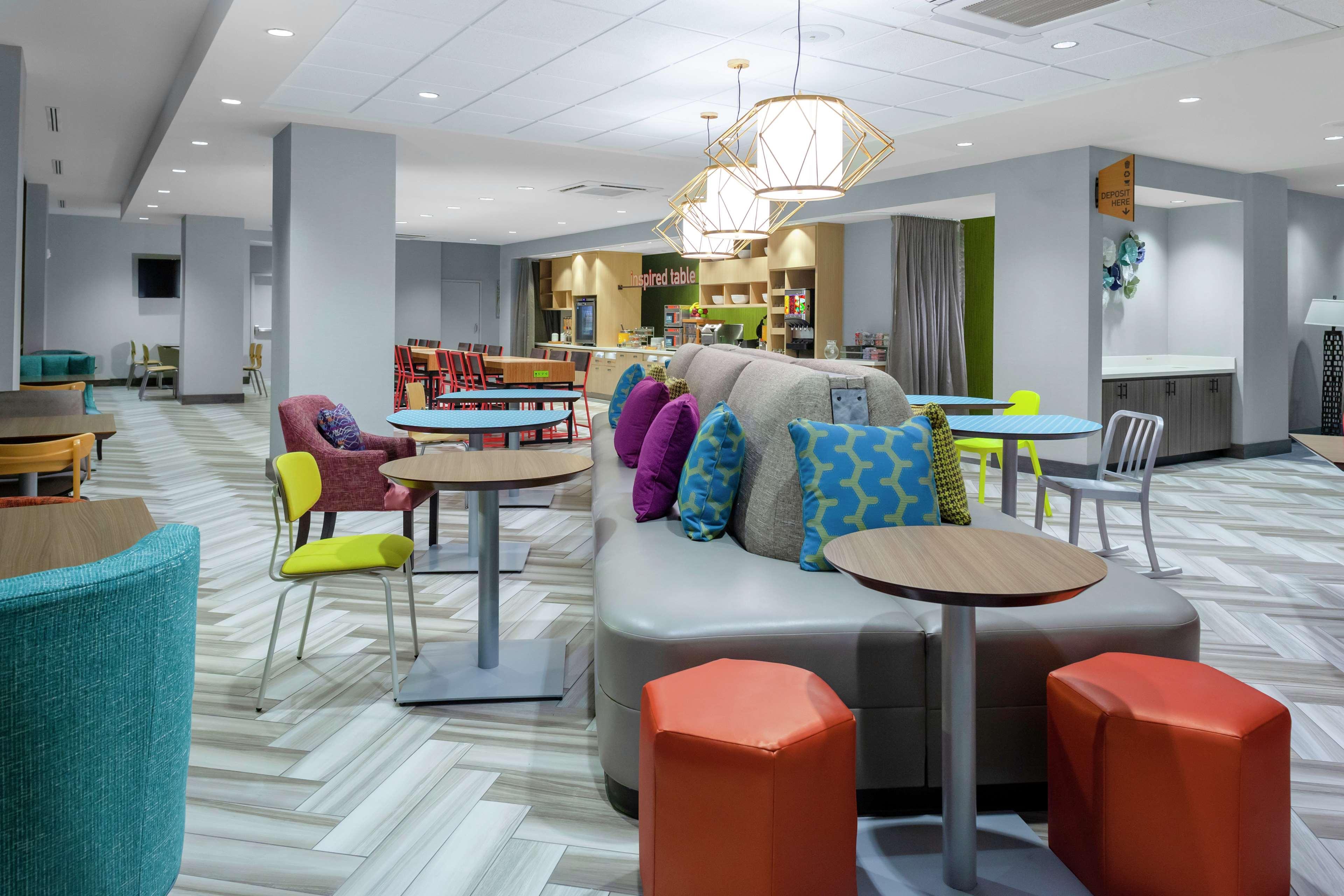 Home2 By Hilton On The Riverwalk Hotel 3*
