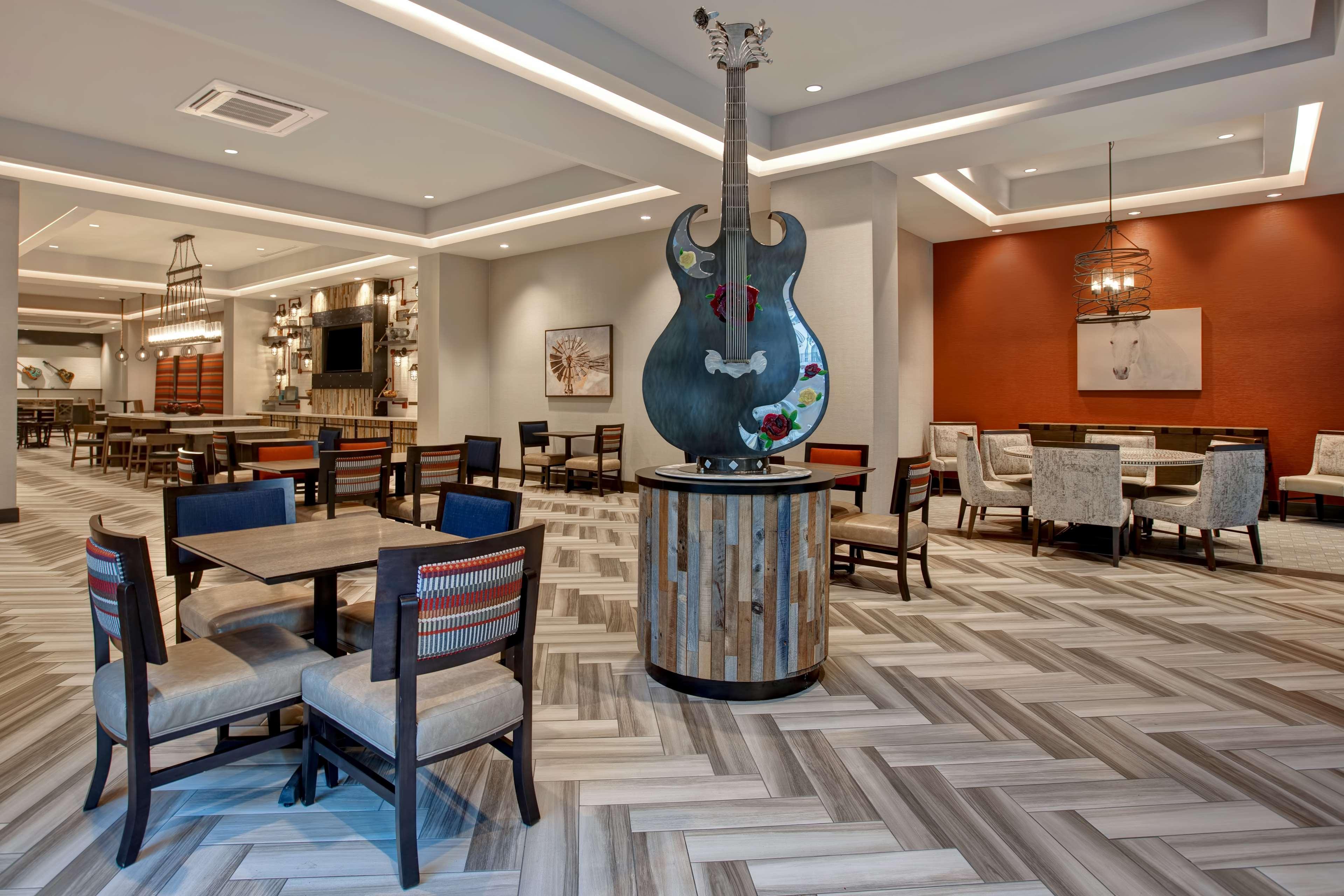 Hotel Home2 By Hilton On The Riverwalk 3*