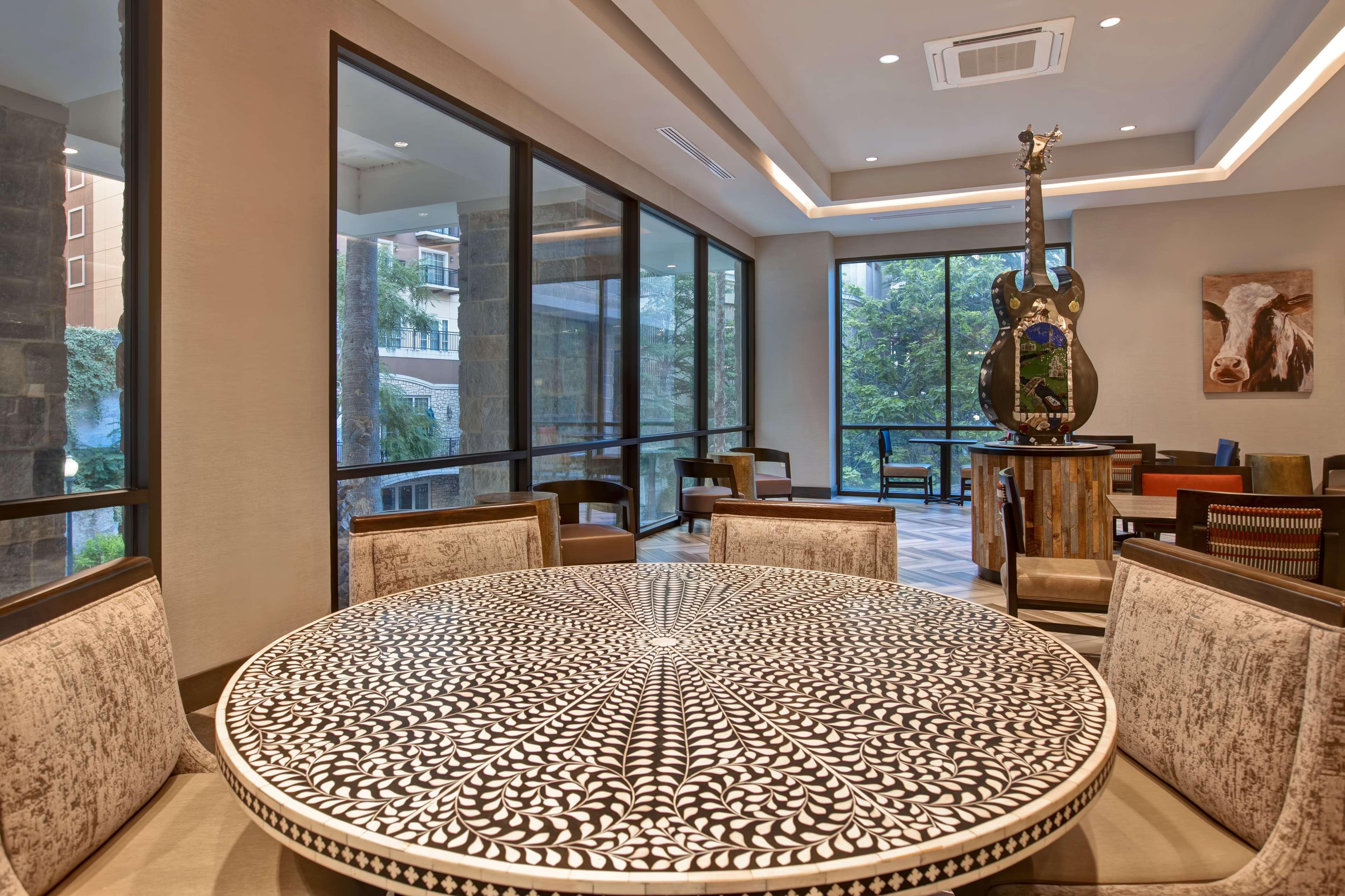 Home2 By Hilton On The Riverwalk 3* San Antonio