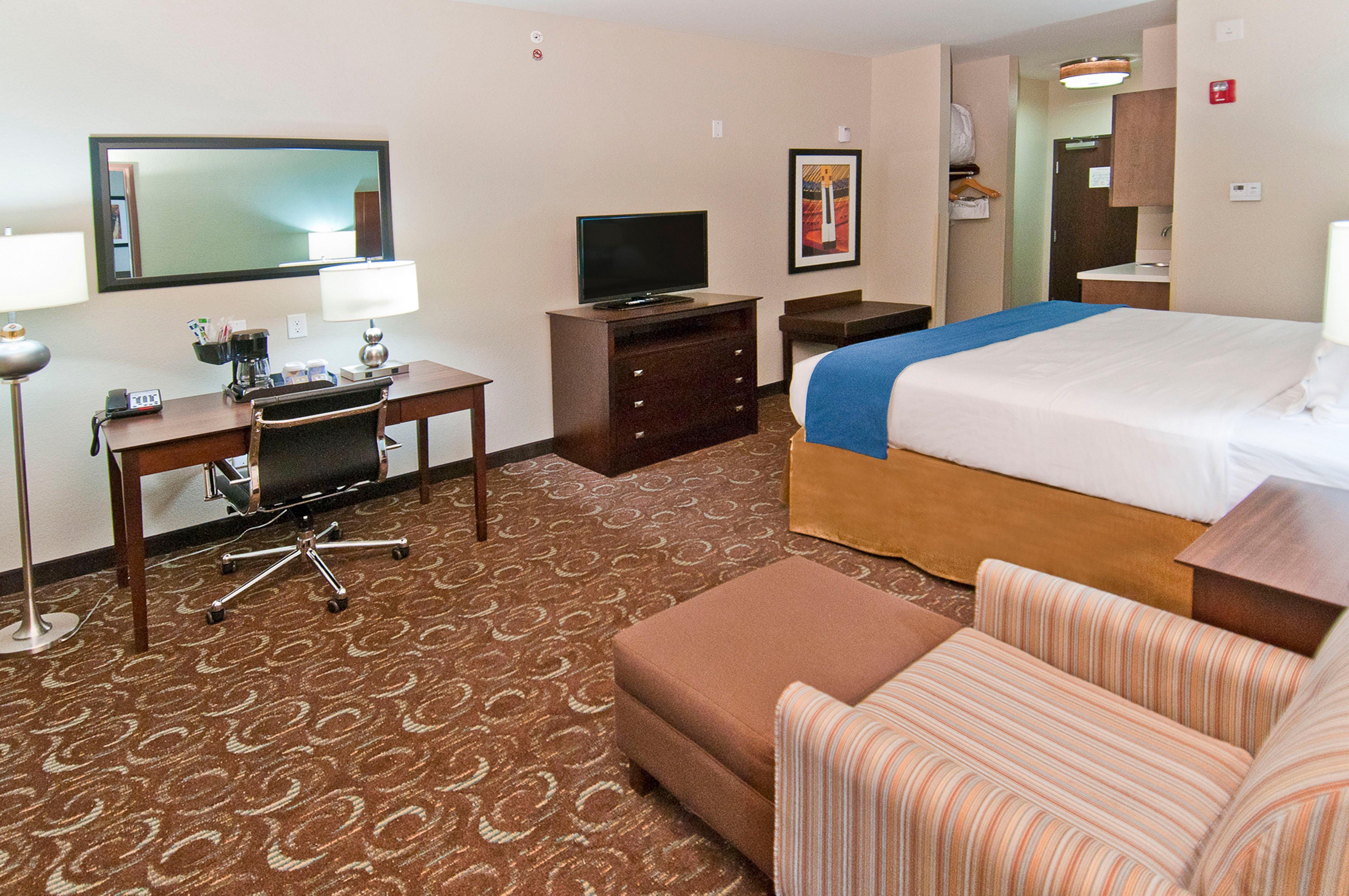 Express & Frost Bank Center By Ihg Hotel