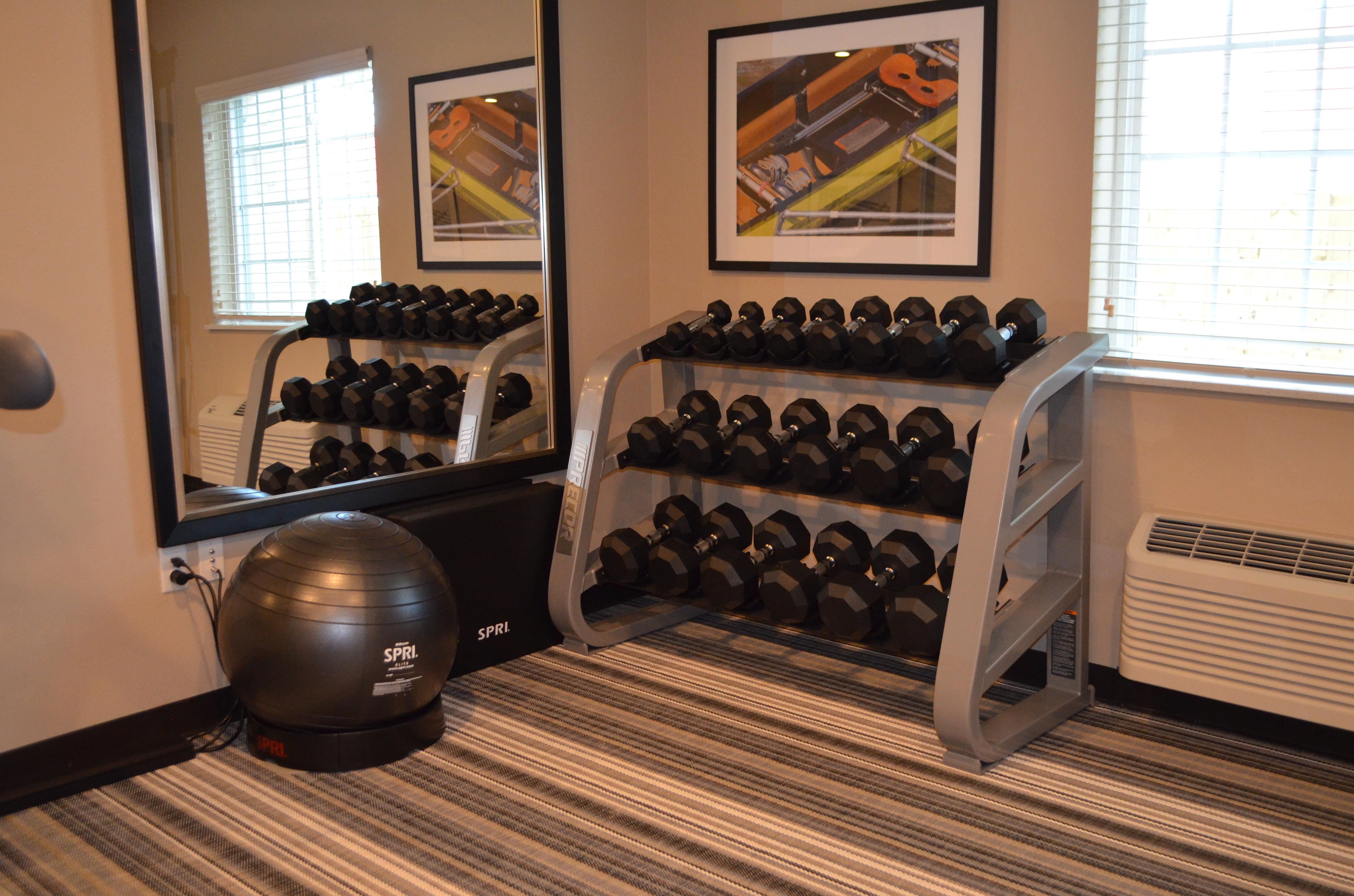 Hotel Candlewood Airport By Ihg