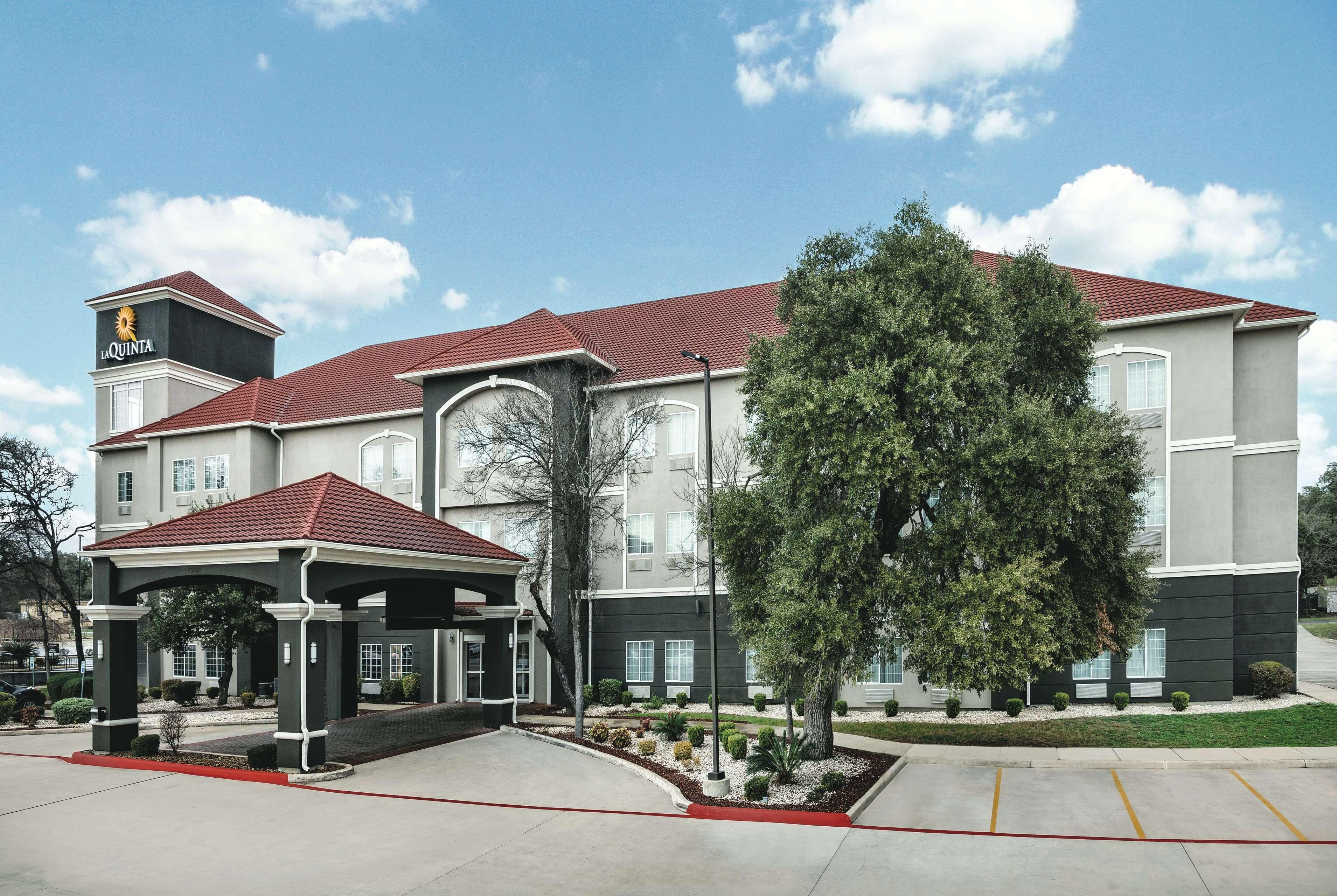 La Quinta By Wyndham San Antonio The Dominion