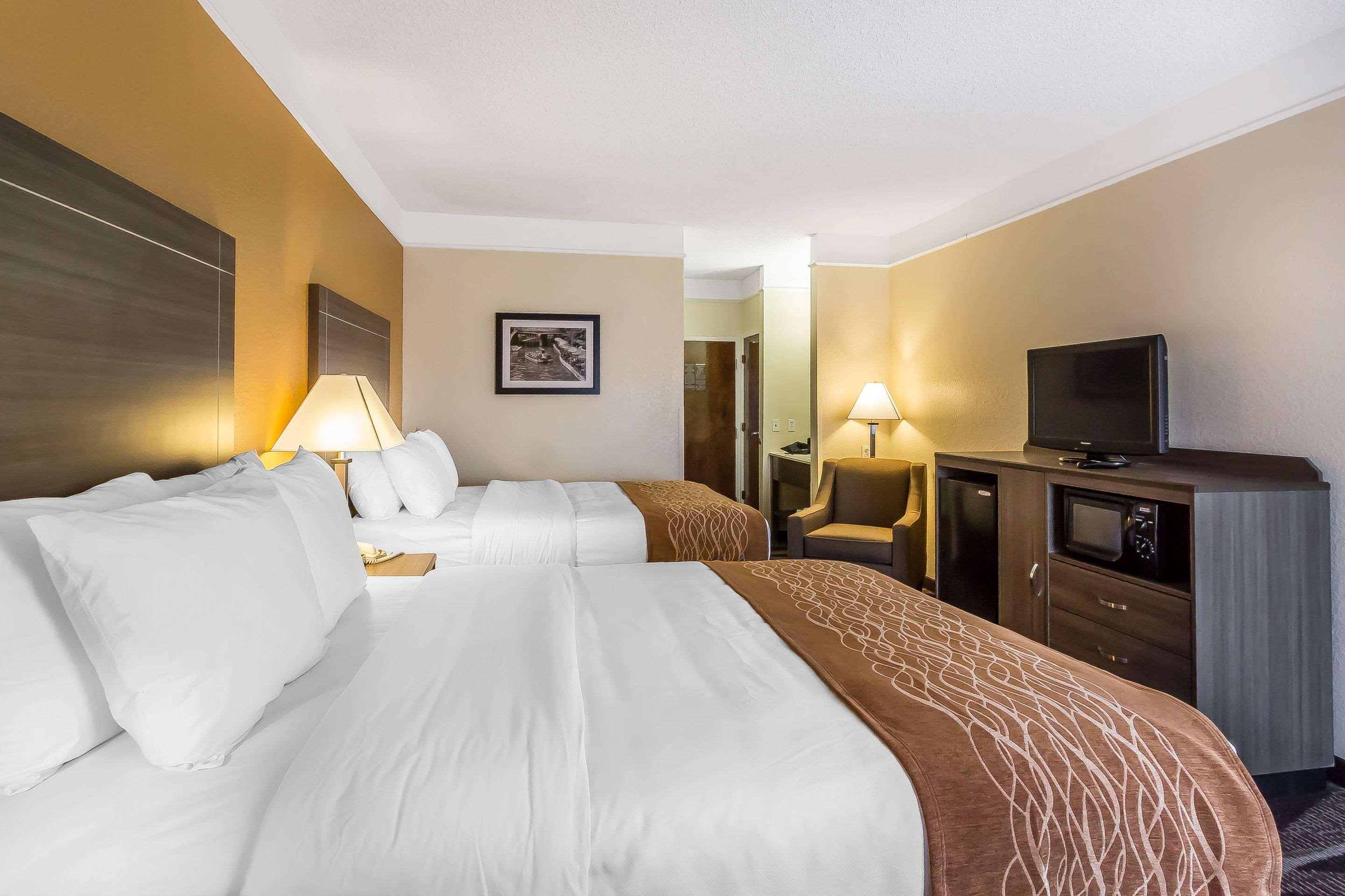 Comfort Near Frost Bank Center Inn