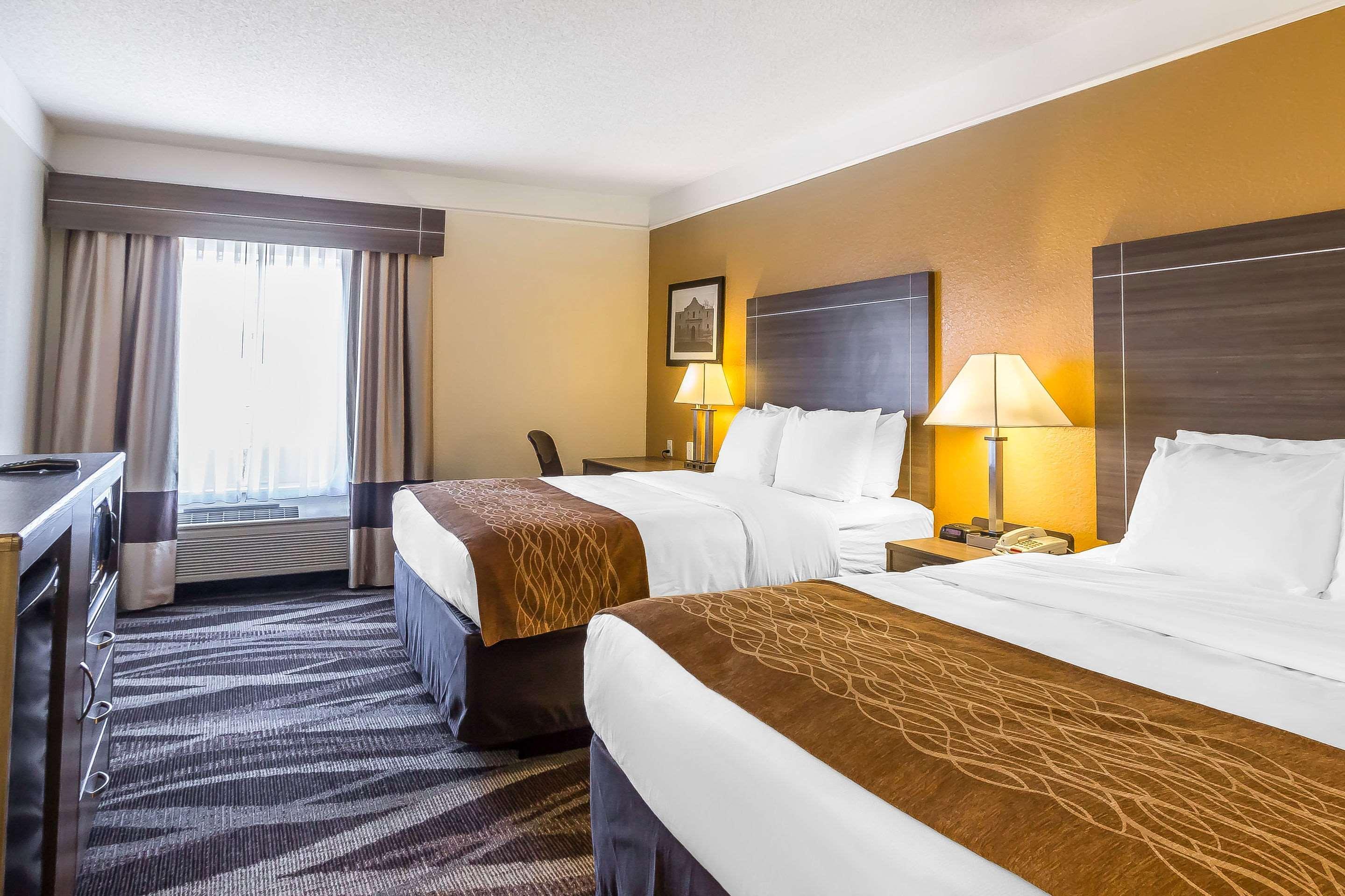 Inn Comfort Near Frost Bank Center San Antonio