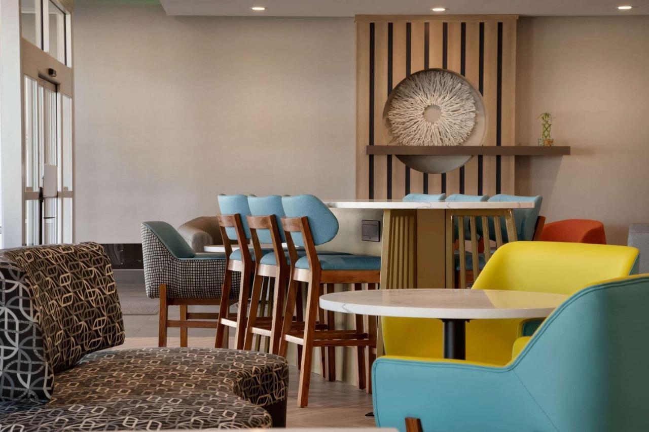 La Quinta & By Wyndham Seaworld Lafb 3*