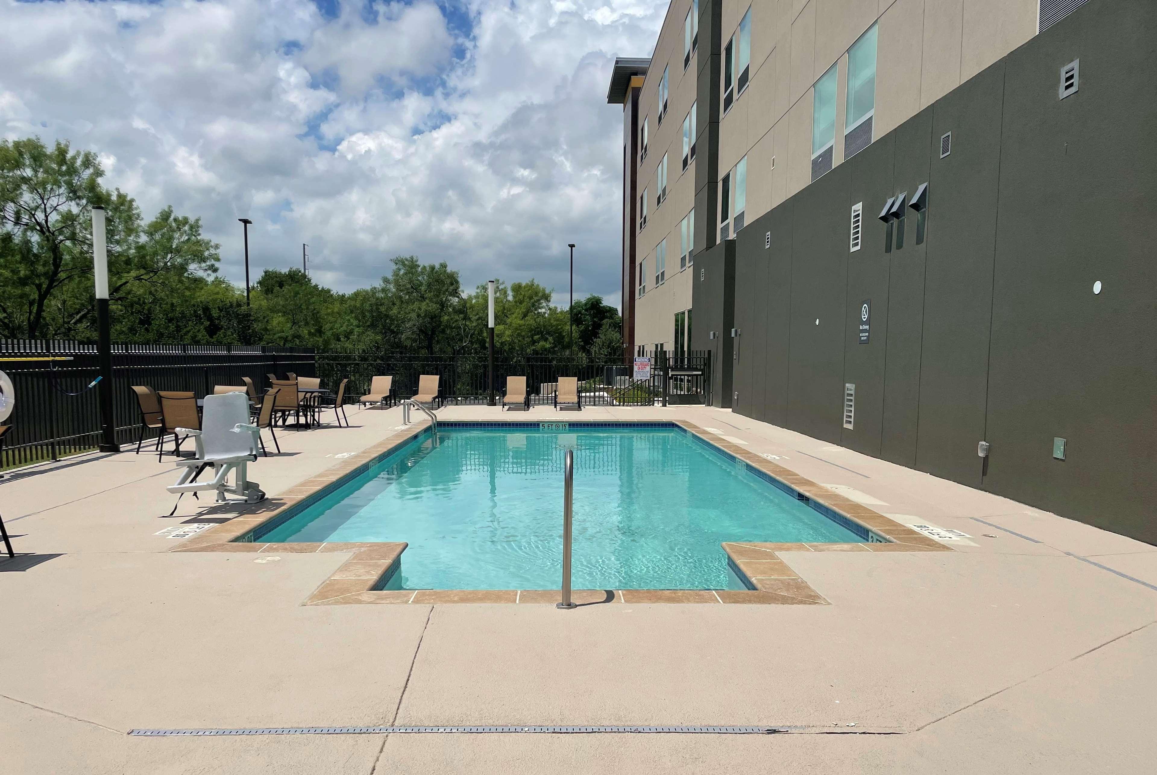 La Quinta & By Wyndham Seaworld Lafb 3* San Antonio