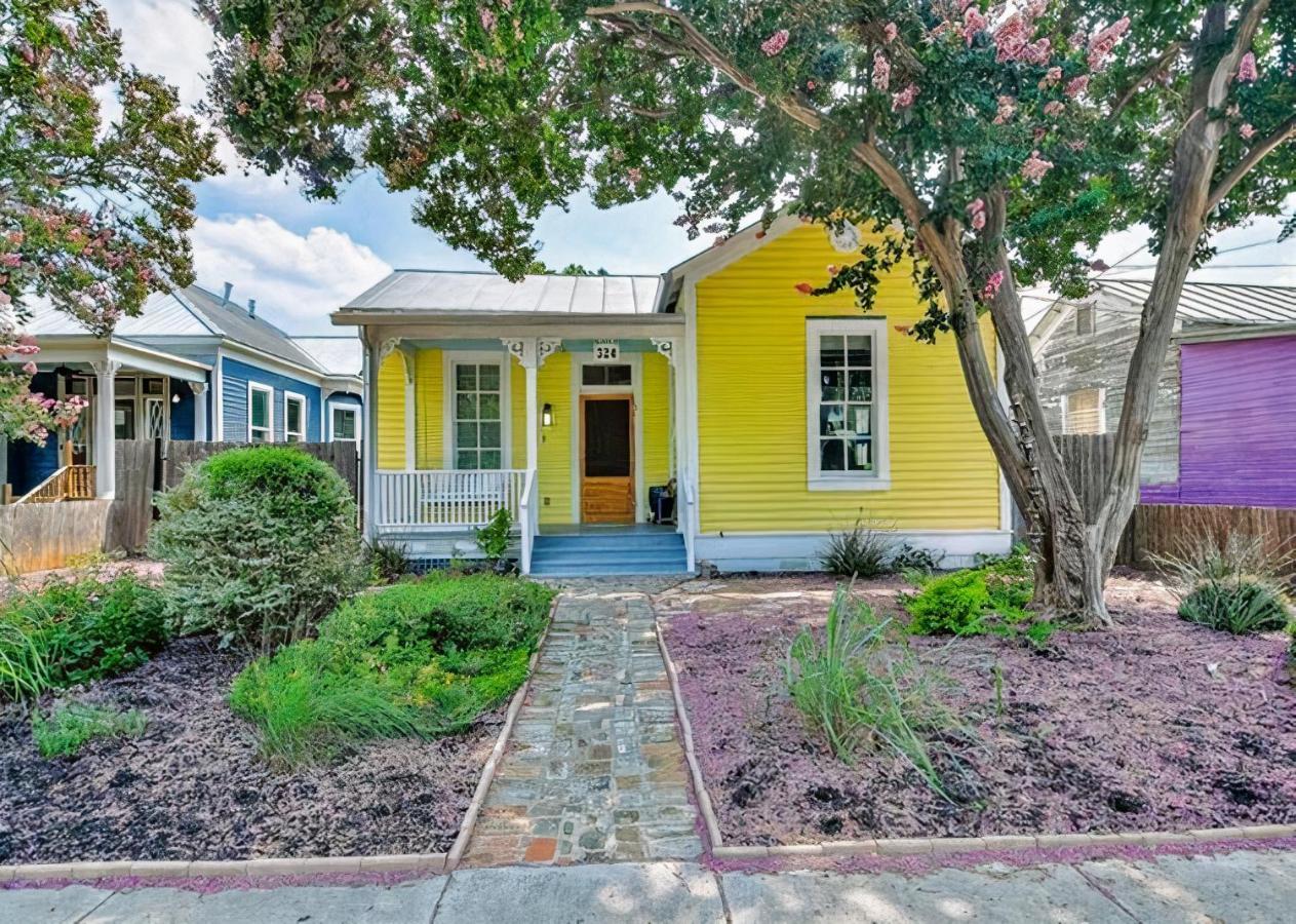 Downtown Historic 2bdrm, Walk To Riverwalk, Alamo; Beautifully Renovated! * San Antonio
