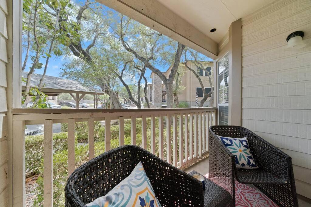 The Blue Belle Welcomes You! Rim/la Cantera Area Apartment San Antonio