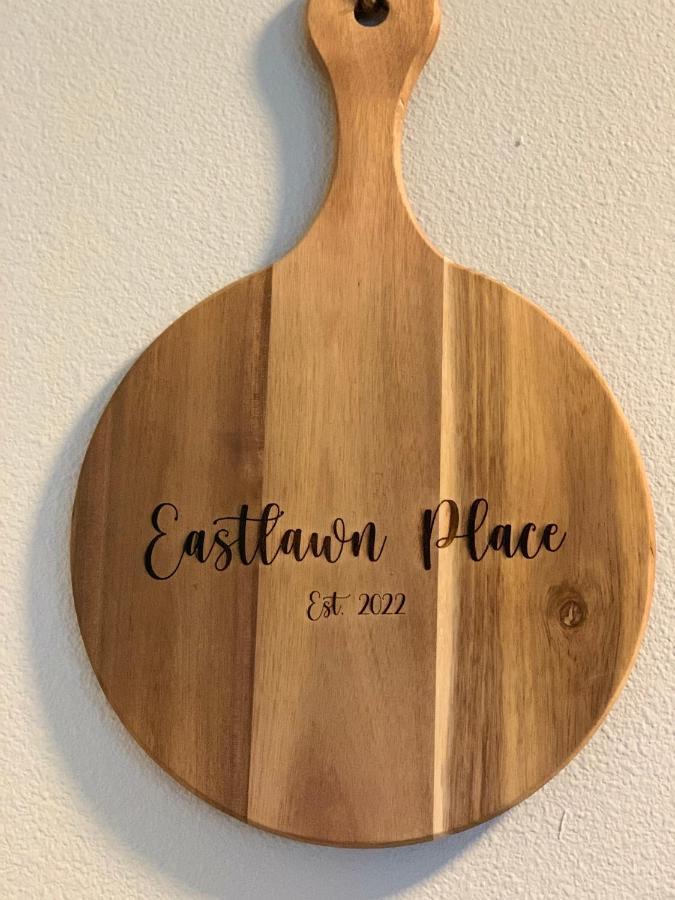 Apartment Eastlawn Place Cozy 2 Bdrm Townhome Near Downtown