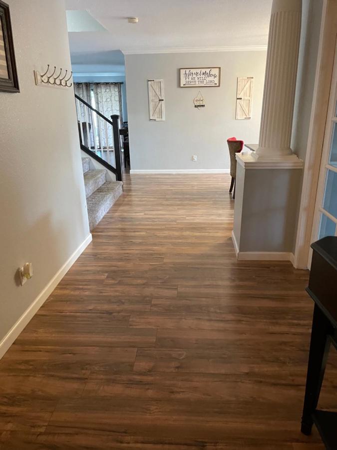 Lovely Spacious Near Randolph, Six Flags, Seaworld, Riverwalk And Lackland