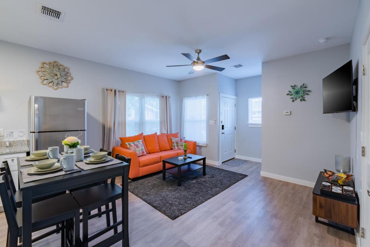 Eastlawn Place Cozy 2 Bdrm Townhome Near Downtown