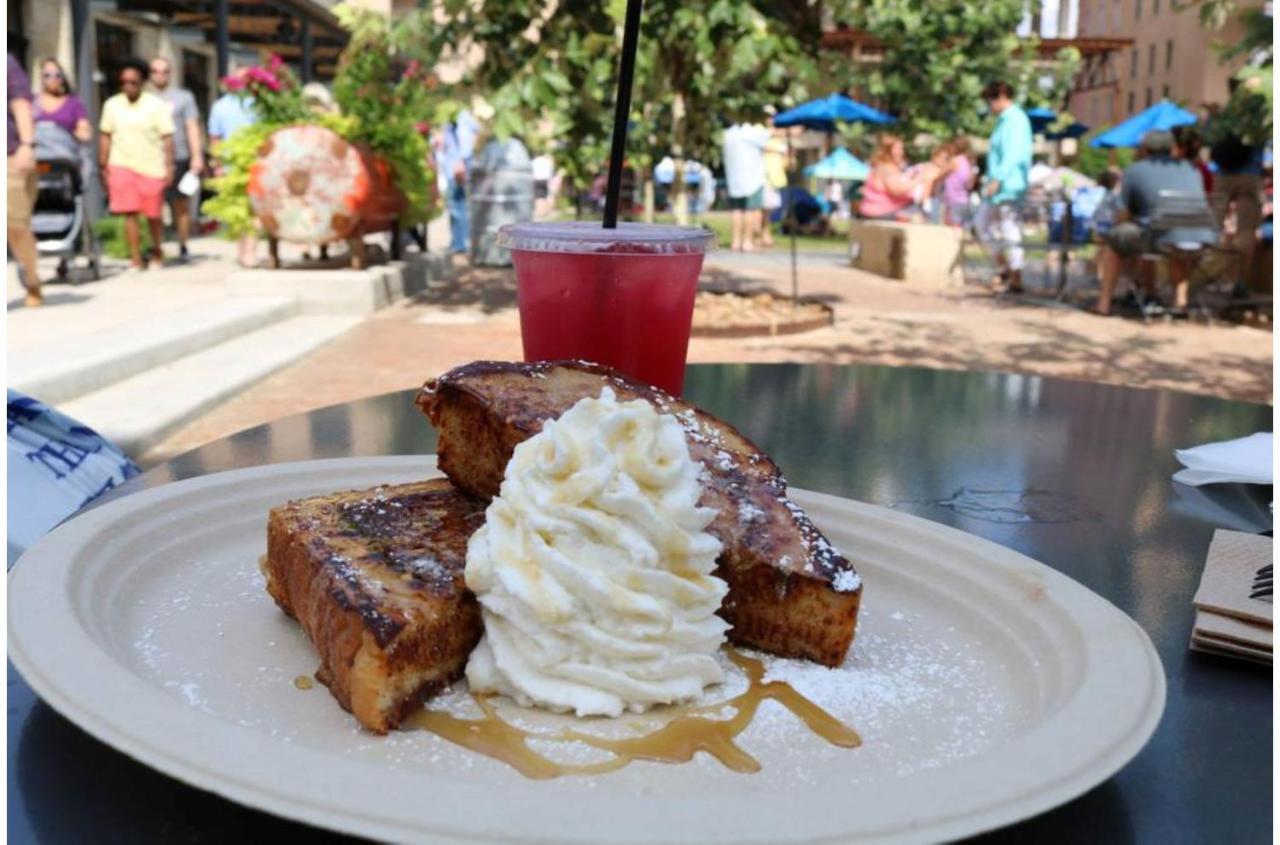 Gorgeous Family-friendly Near Downtown