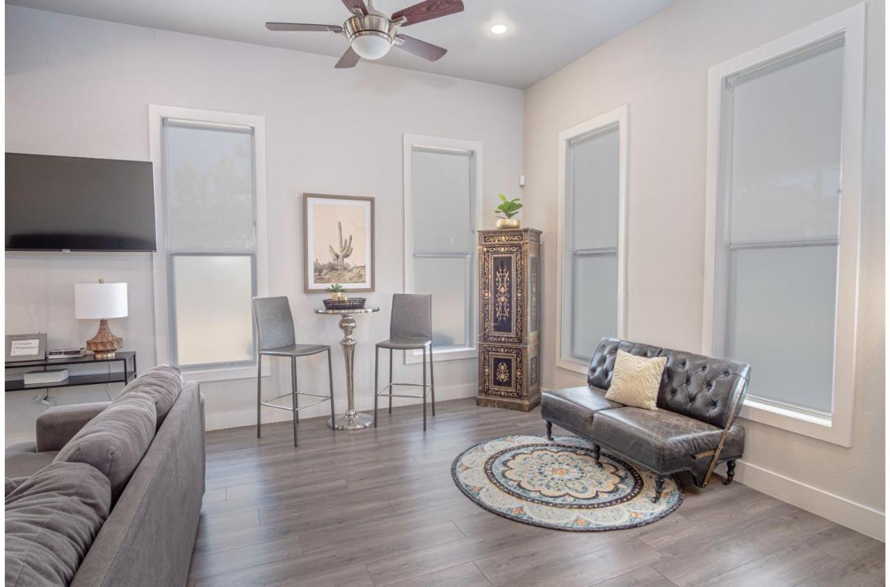 Gorgeous Family-friendly Near Downtown Holiday home San Antonio