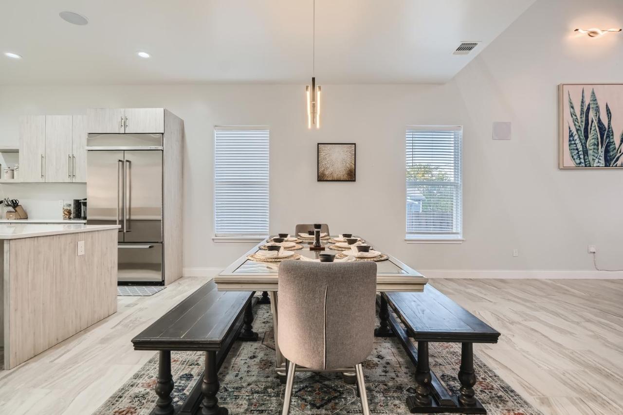 Luxury 5 Bdrm Home! Blocks To Dt/riverwalk/convention Center! San Antonio