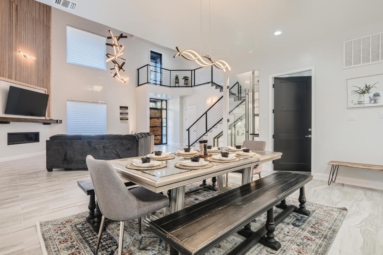 Luxury 5 Bdrm Home! Blocks To Dt/riverwalk/convention Center!