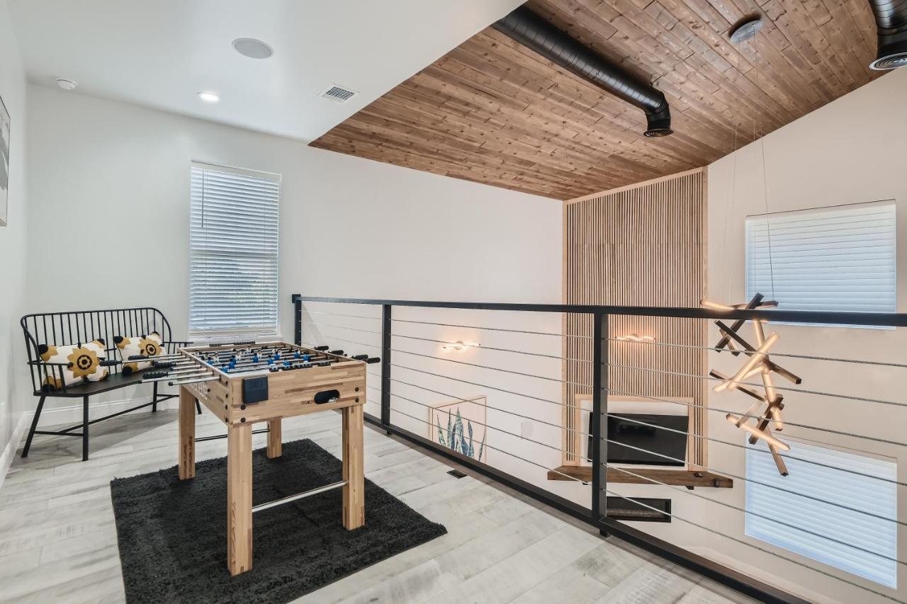 Luxury 5 Bdrm Home! Blocks To Dt/riverwalk/convention Center! *