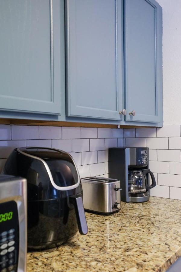 Holiday home Lovely Spacious Near Randolph, Six Flags, Seaworld, Riverwalk And Lackland San Antonio