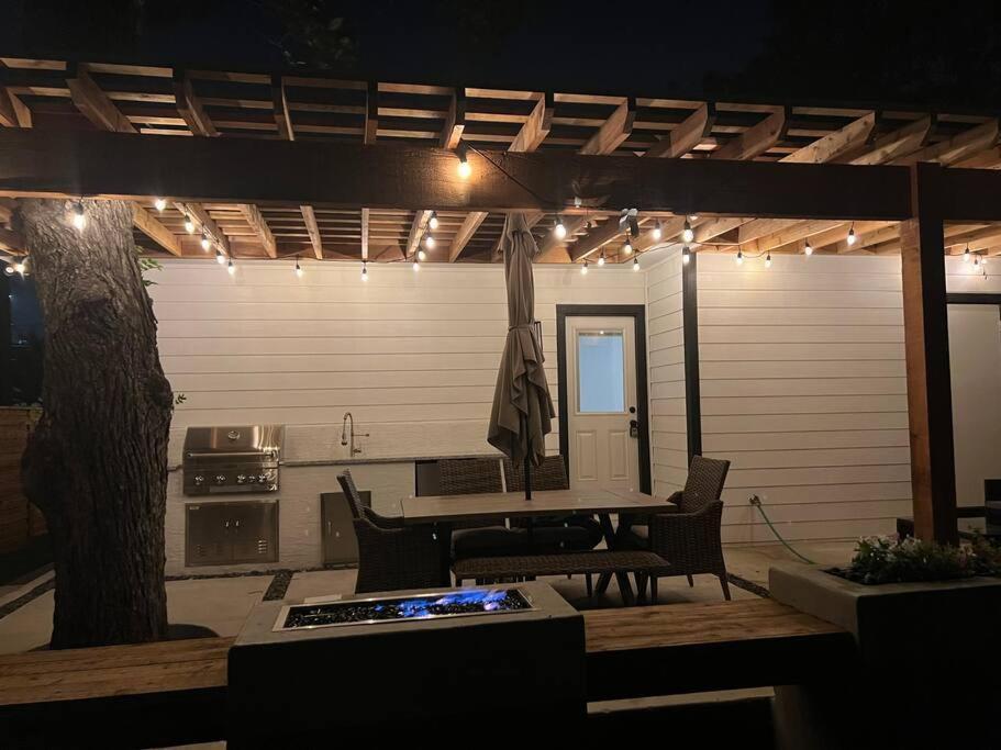 Villa Lamar Villa-3 Bed 2.5 Bath With Outdoor Kitchen San Antonio