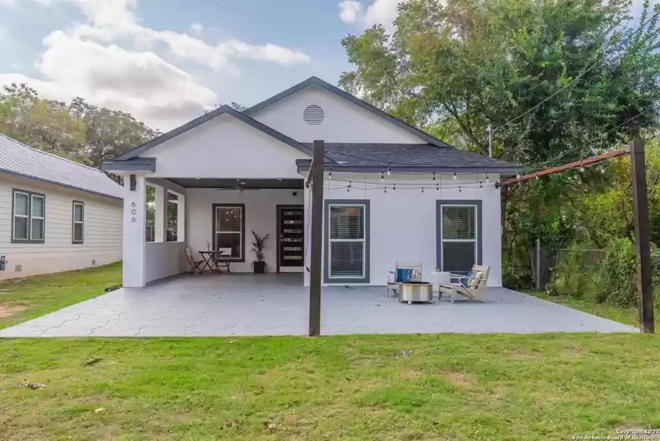 Alamo Haven Holiday home *